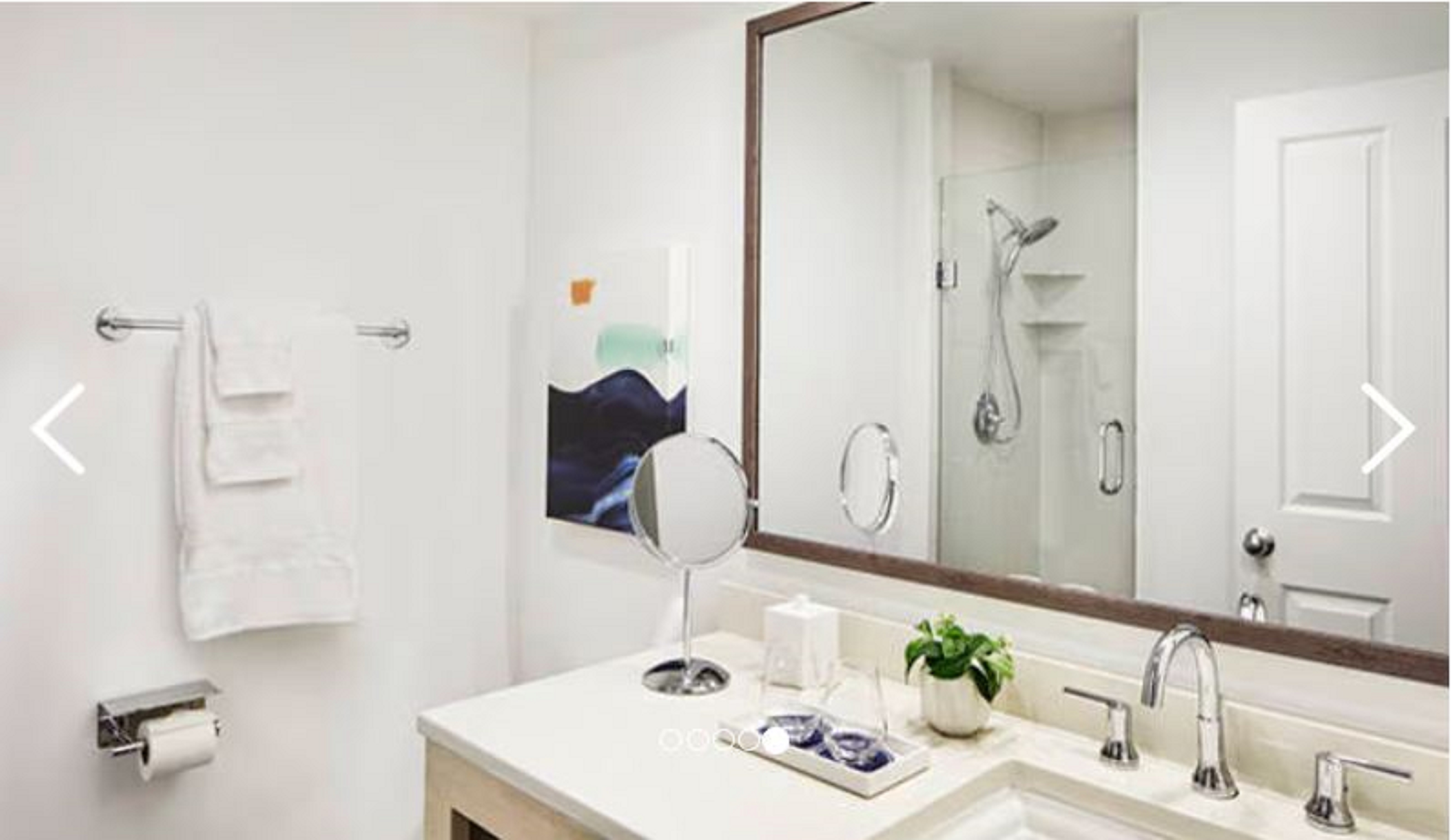 Double Garden View Two Queen Beds