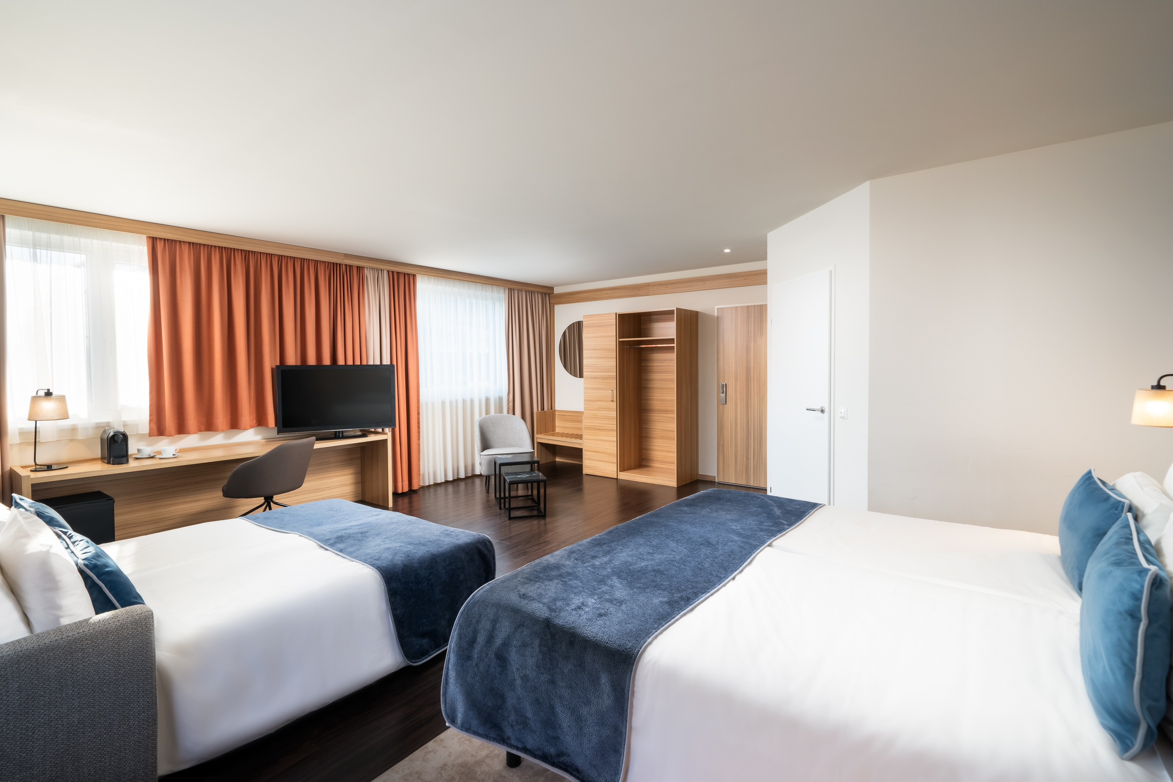 Family Room Capacity 4