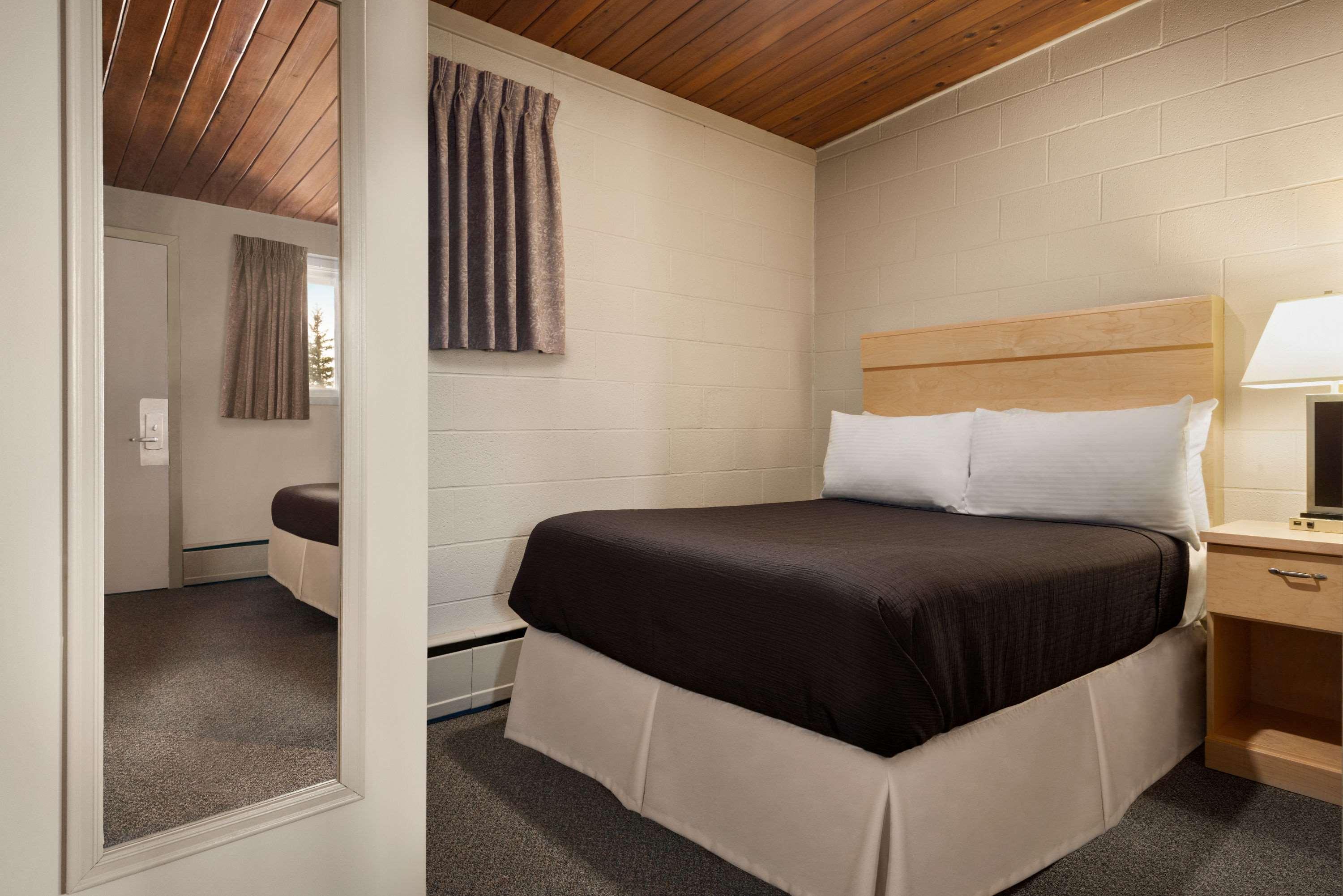 Quadruple Two Double Beds