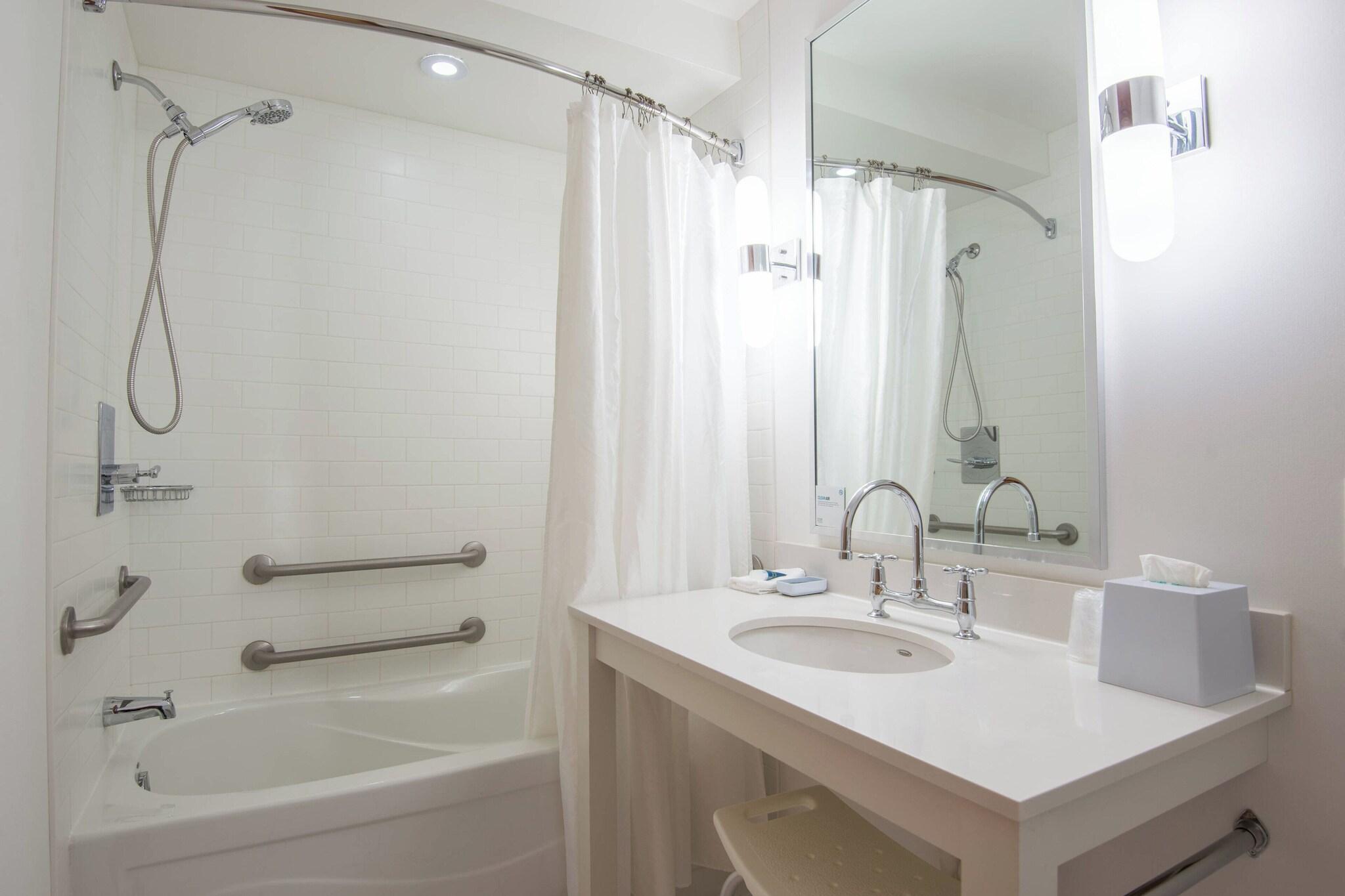 Quadruple Two Queen Beds