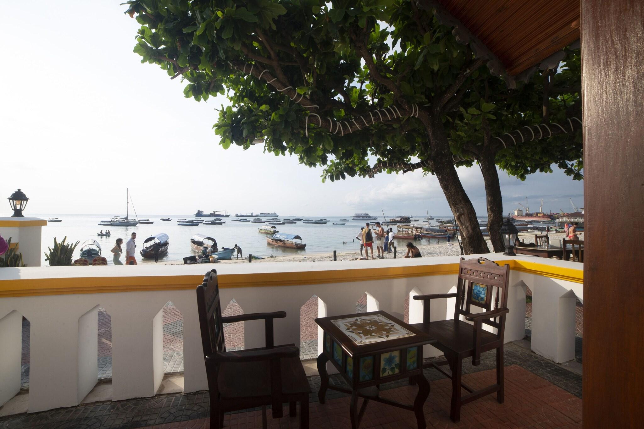 Suite Deluxe with Views