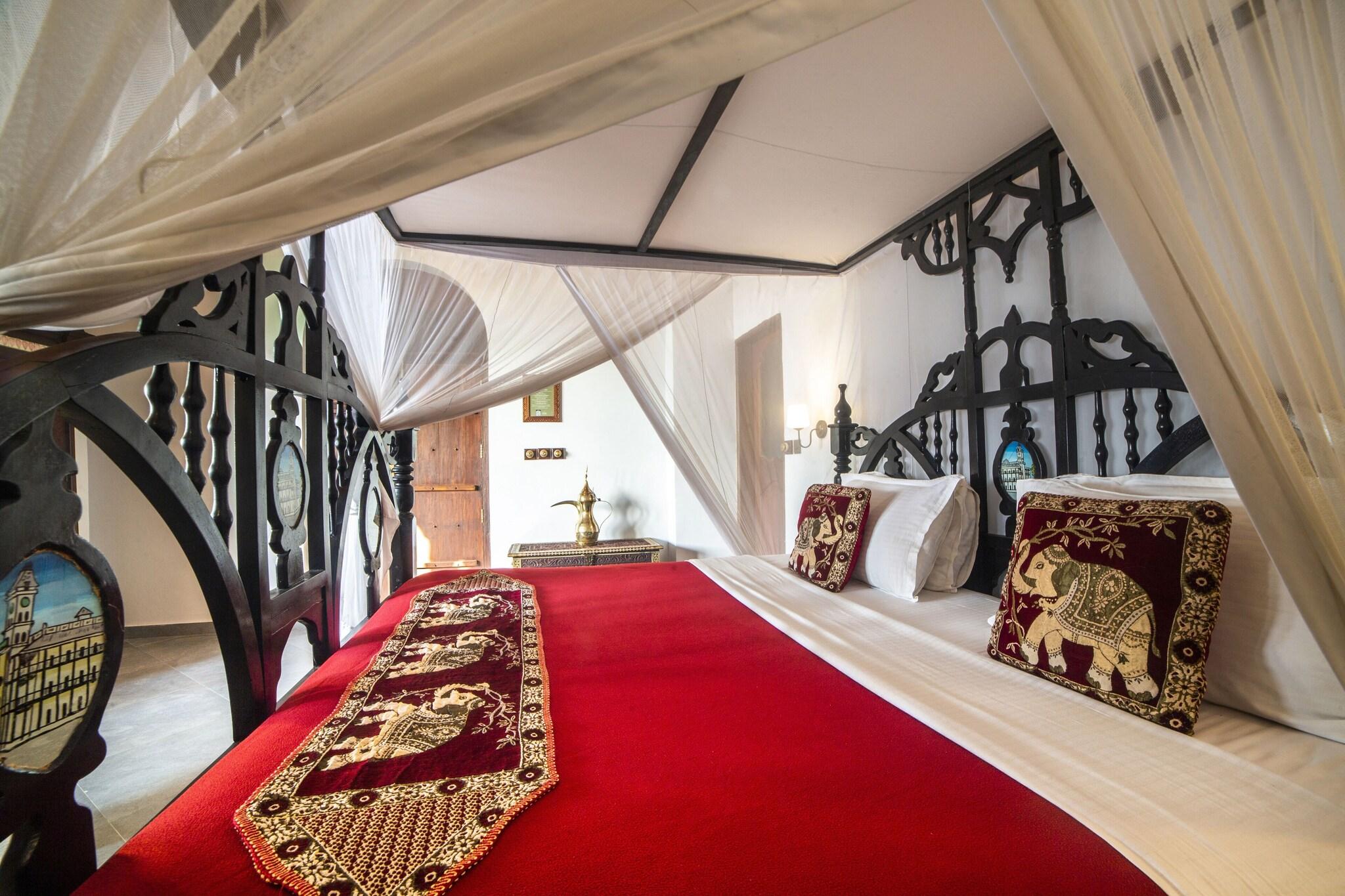 Suite Deluxe with Views