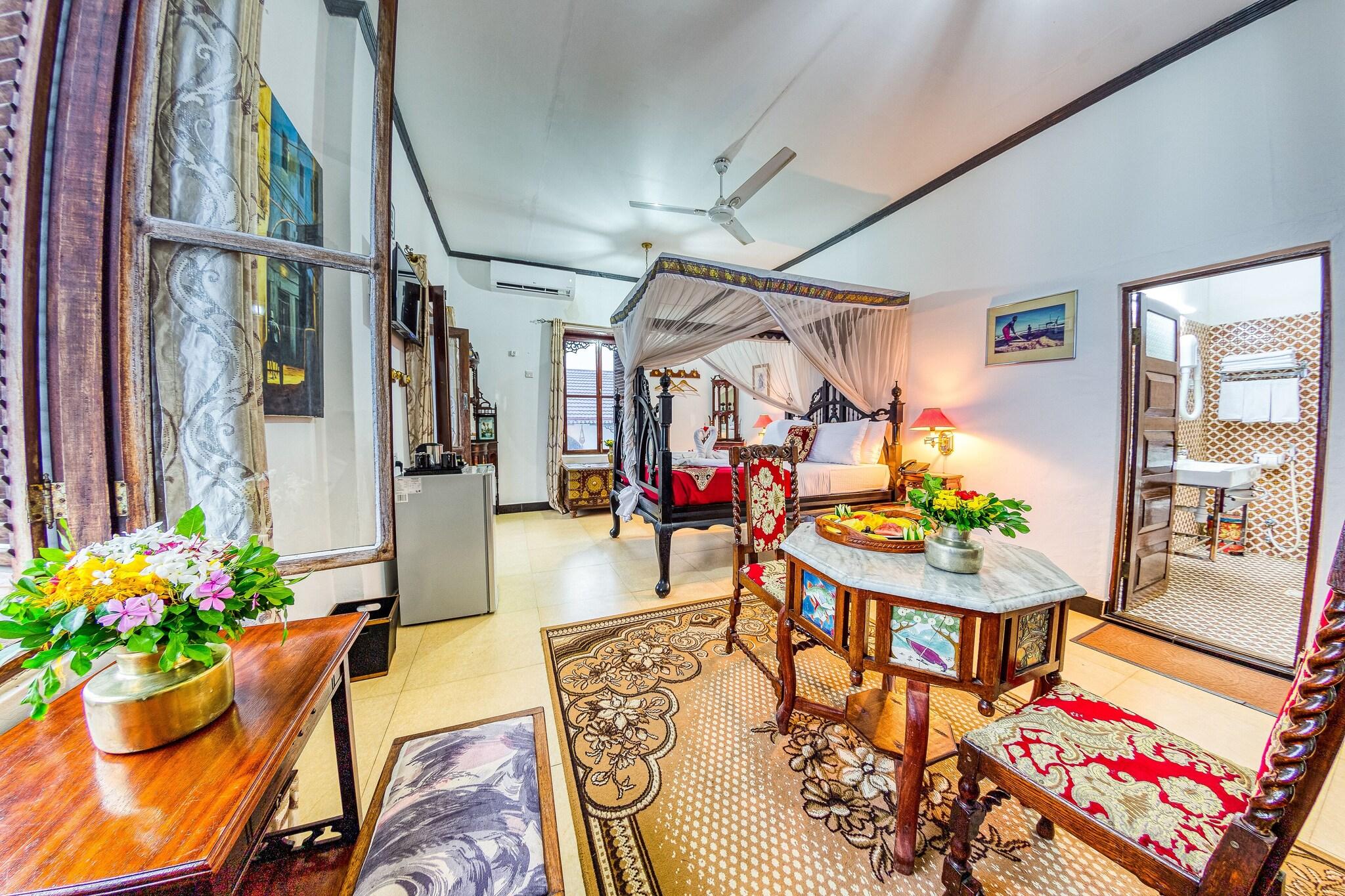 Junior Suite Ocean View King Bed