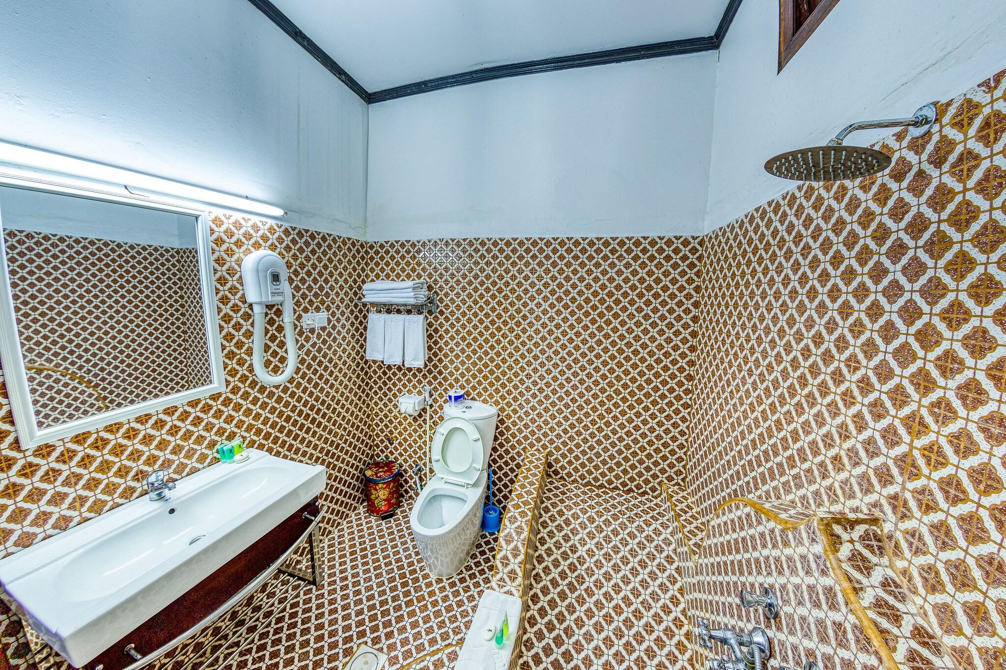 Junior Suite Ocean View King Bed