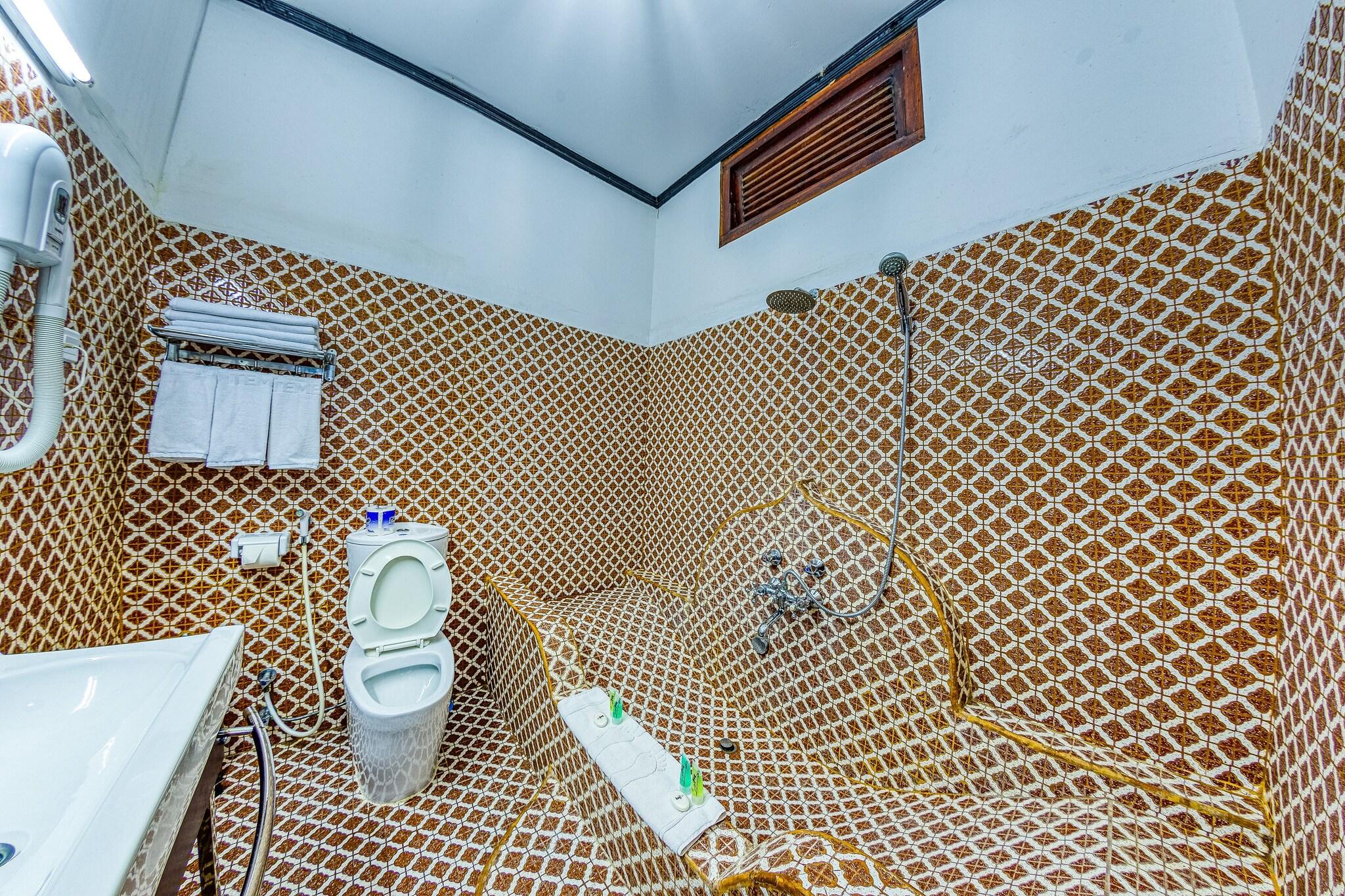 Junior Suite Ocean View King Bed