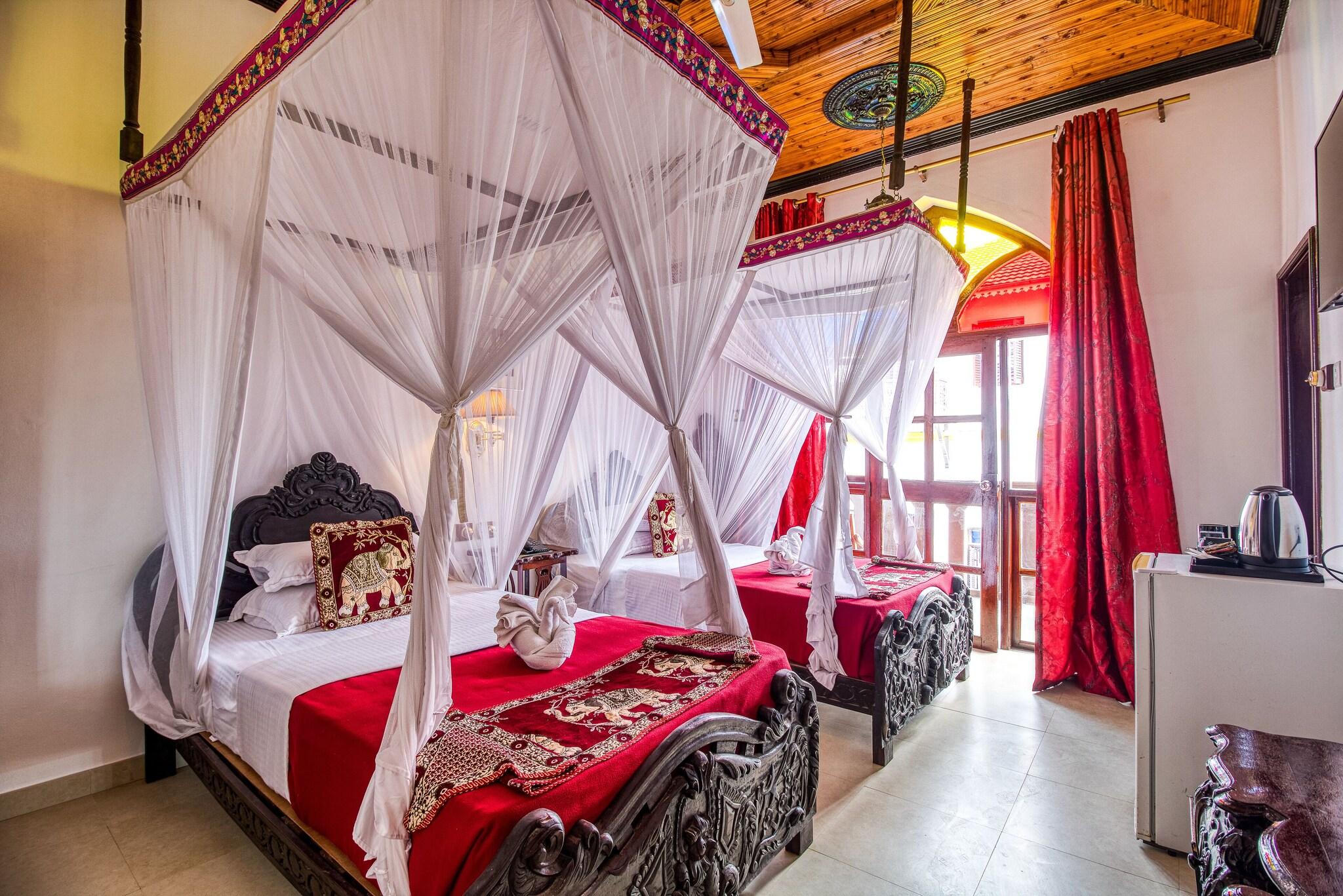 Twin Sea View with Balcony