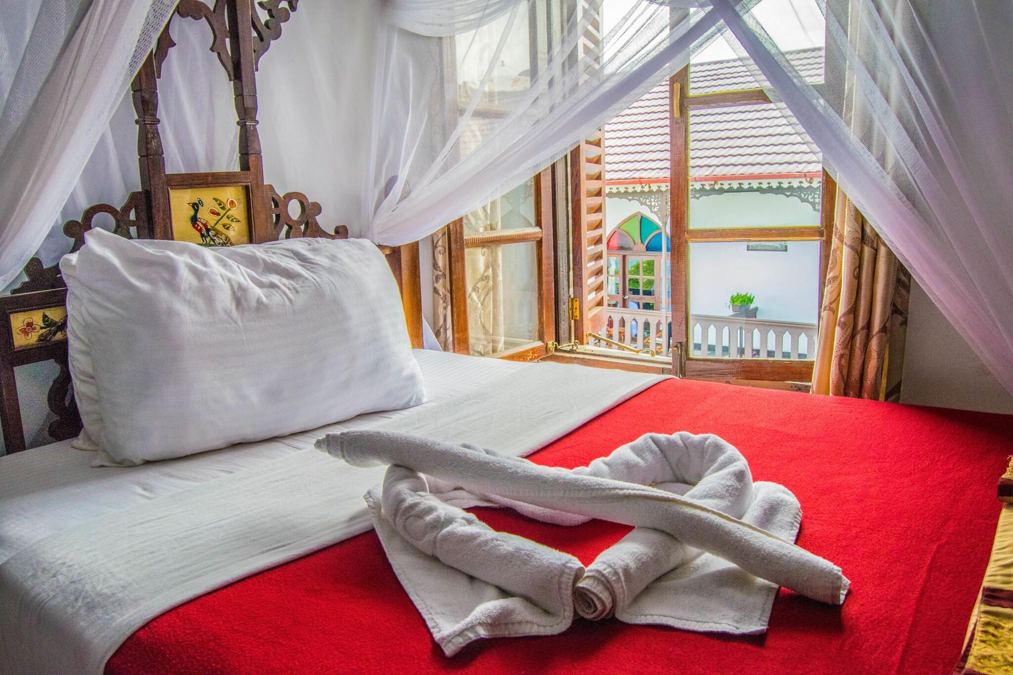 Twin Sea View with Balcony