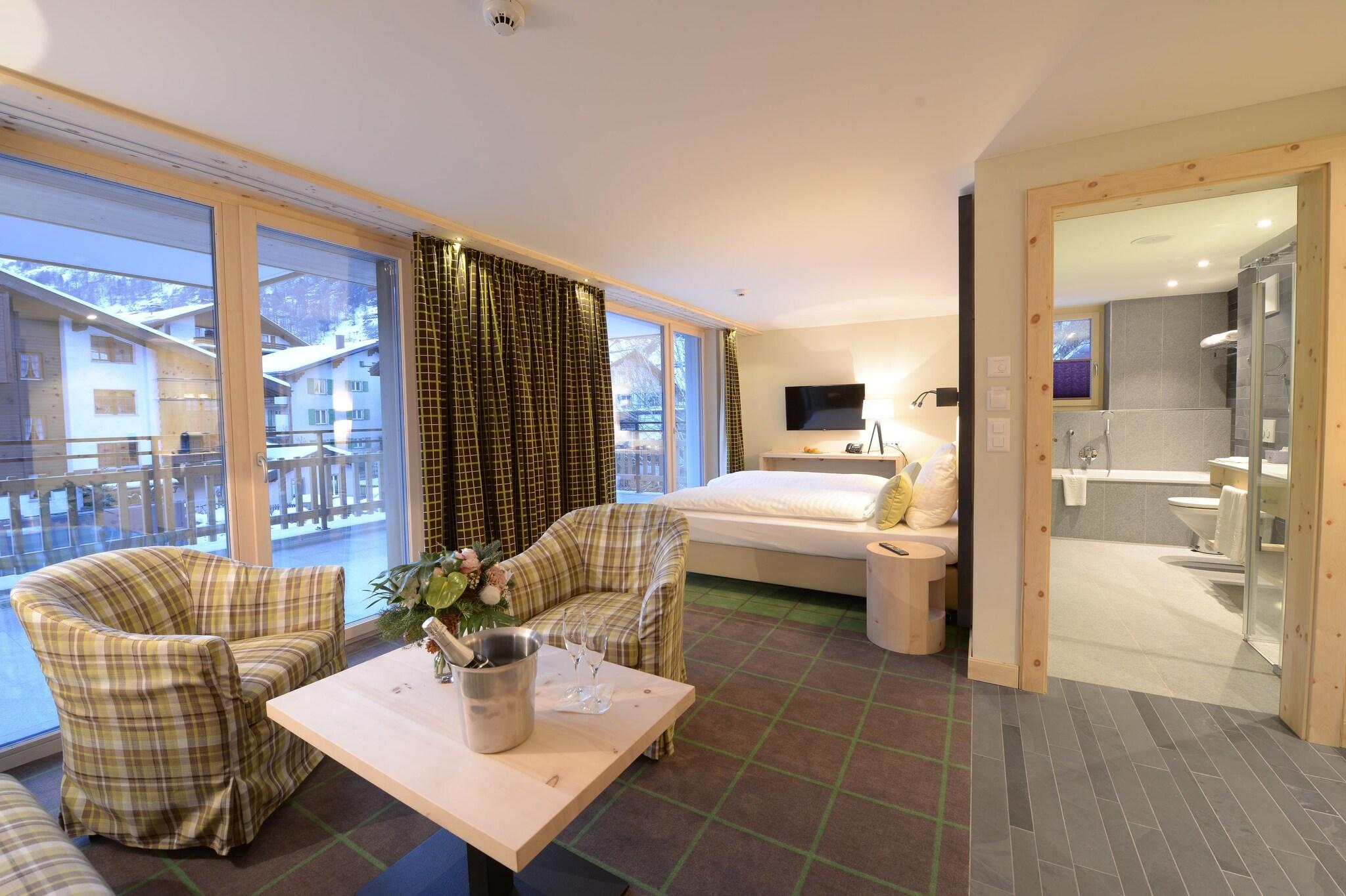 Junior Suite Mountain View