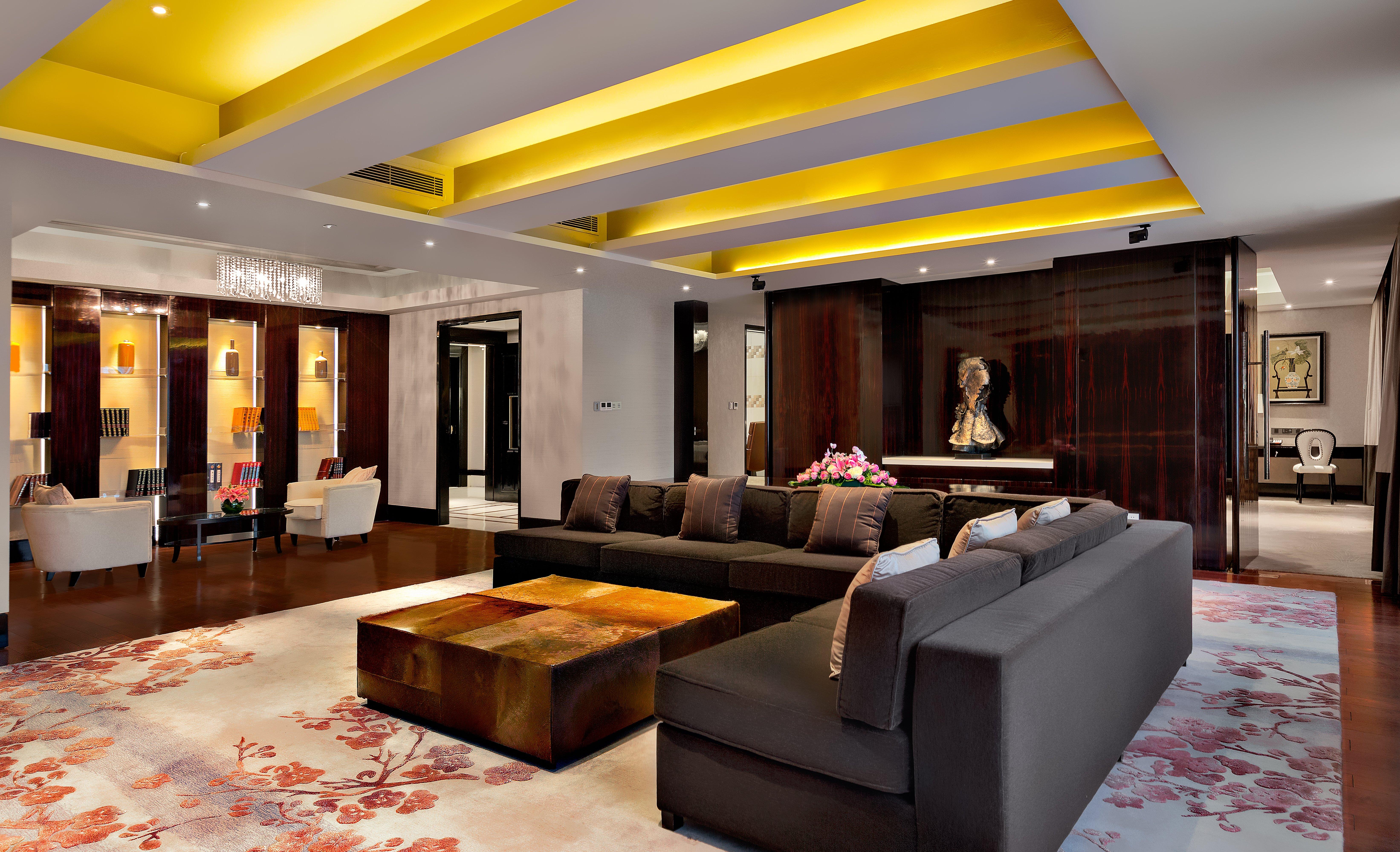 Suite with Kitchenette