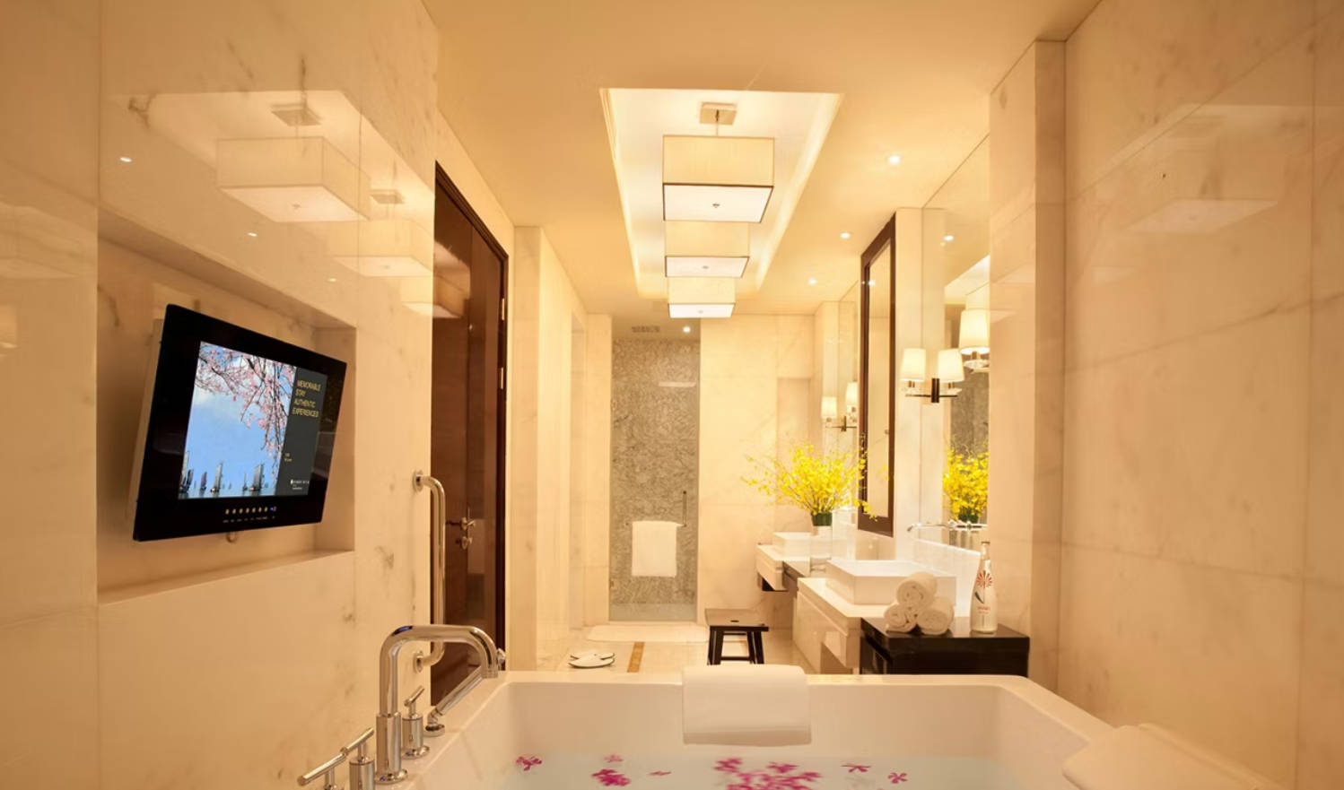 Suite with Kitchenette