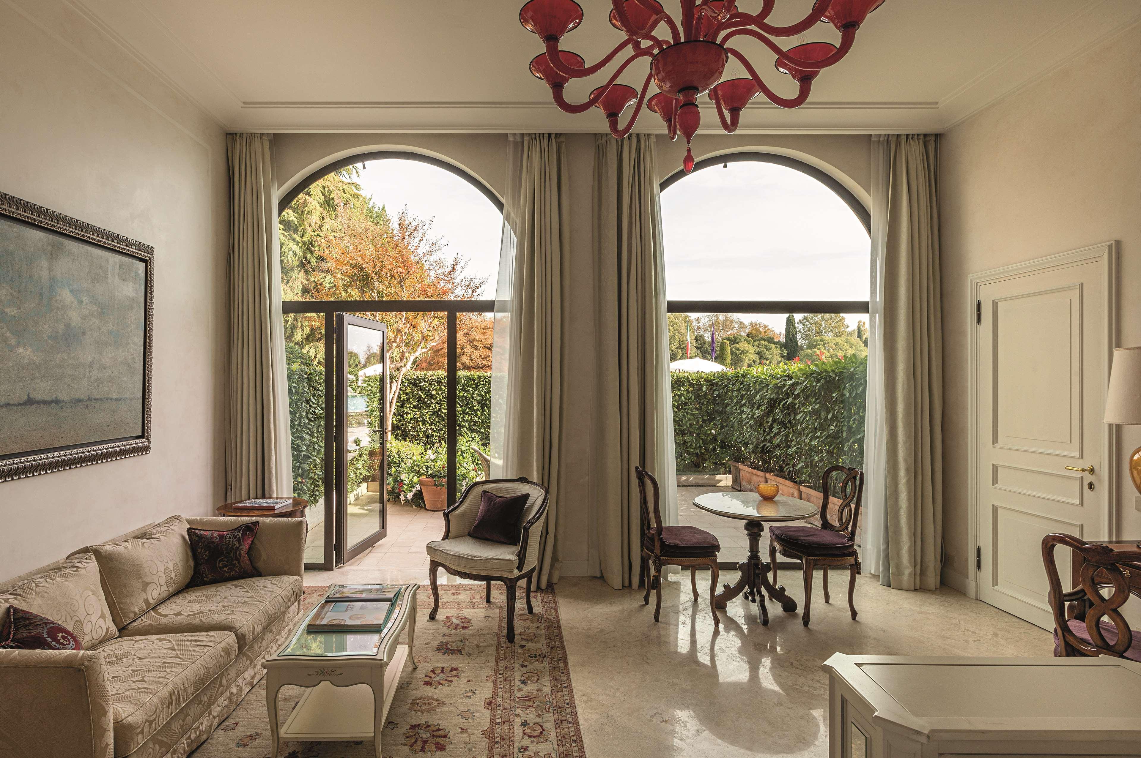 Junior Suite Pool View