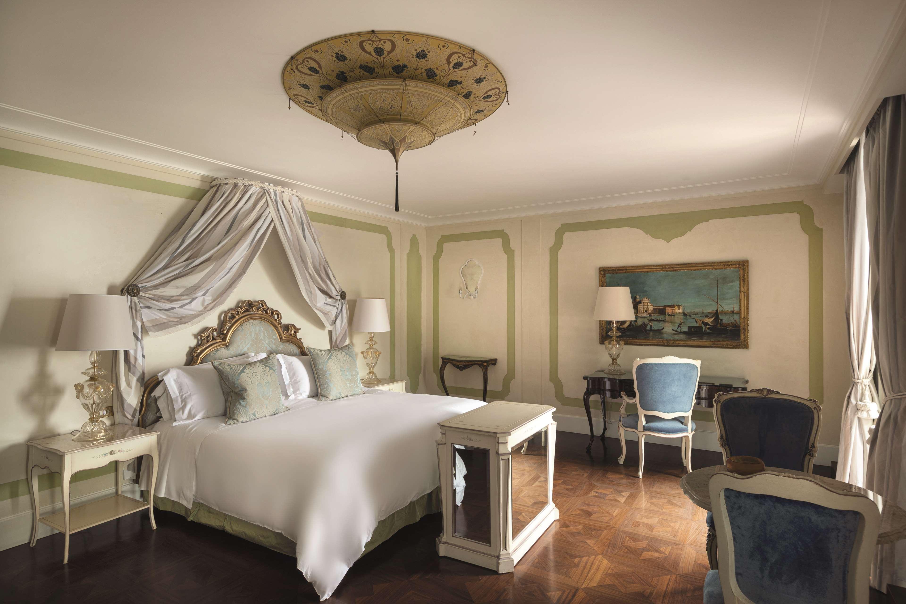 Junior Suite Lagoon View