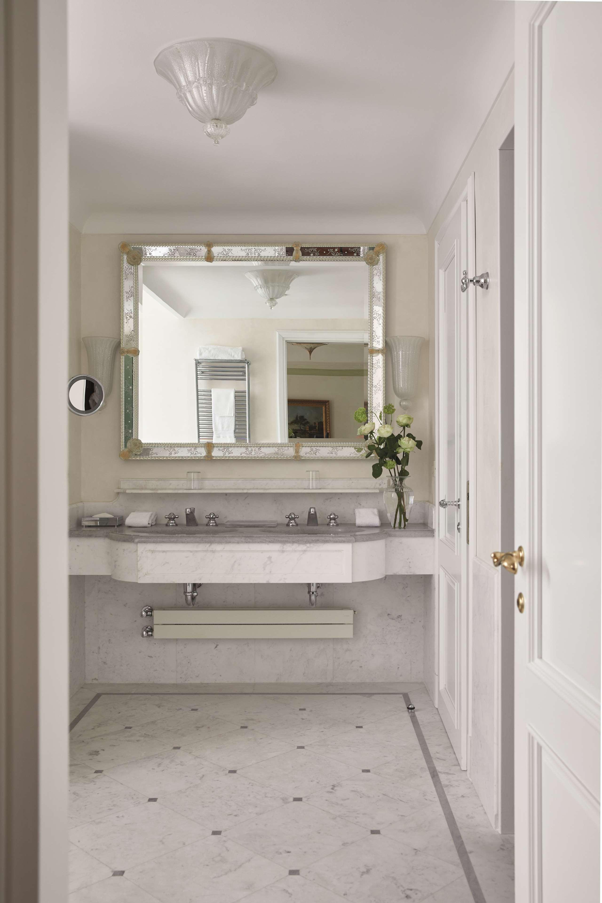 Junior Suite with Balcony