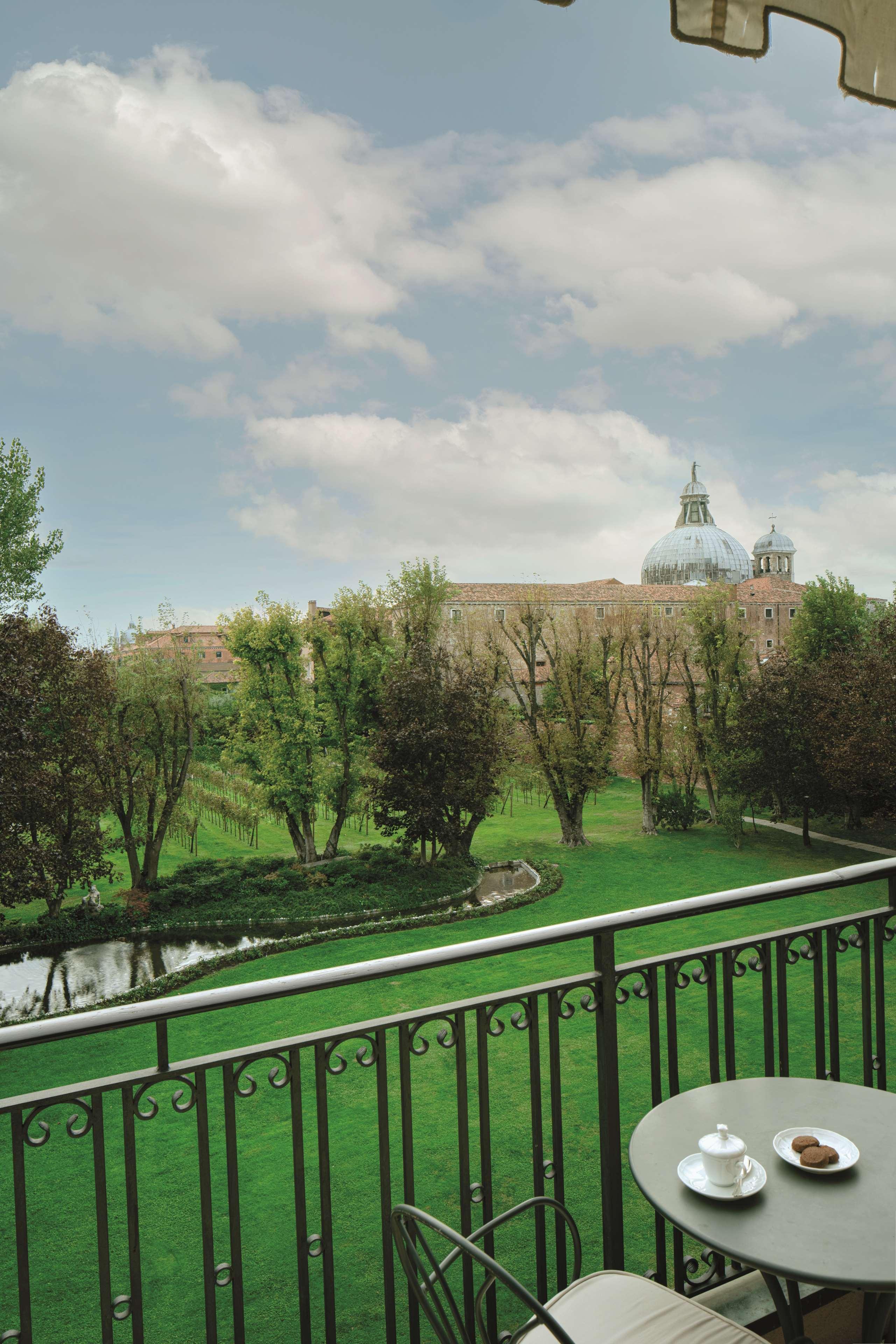 Junior Suite with Balcony