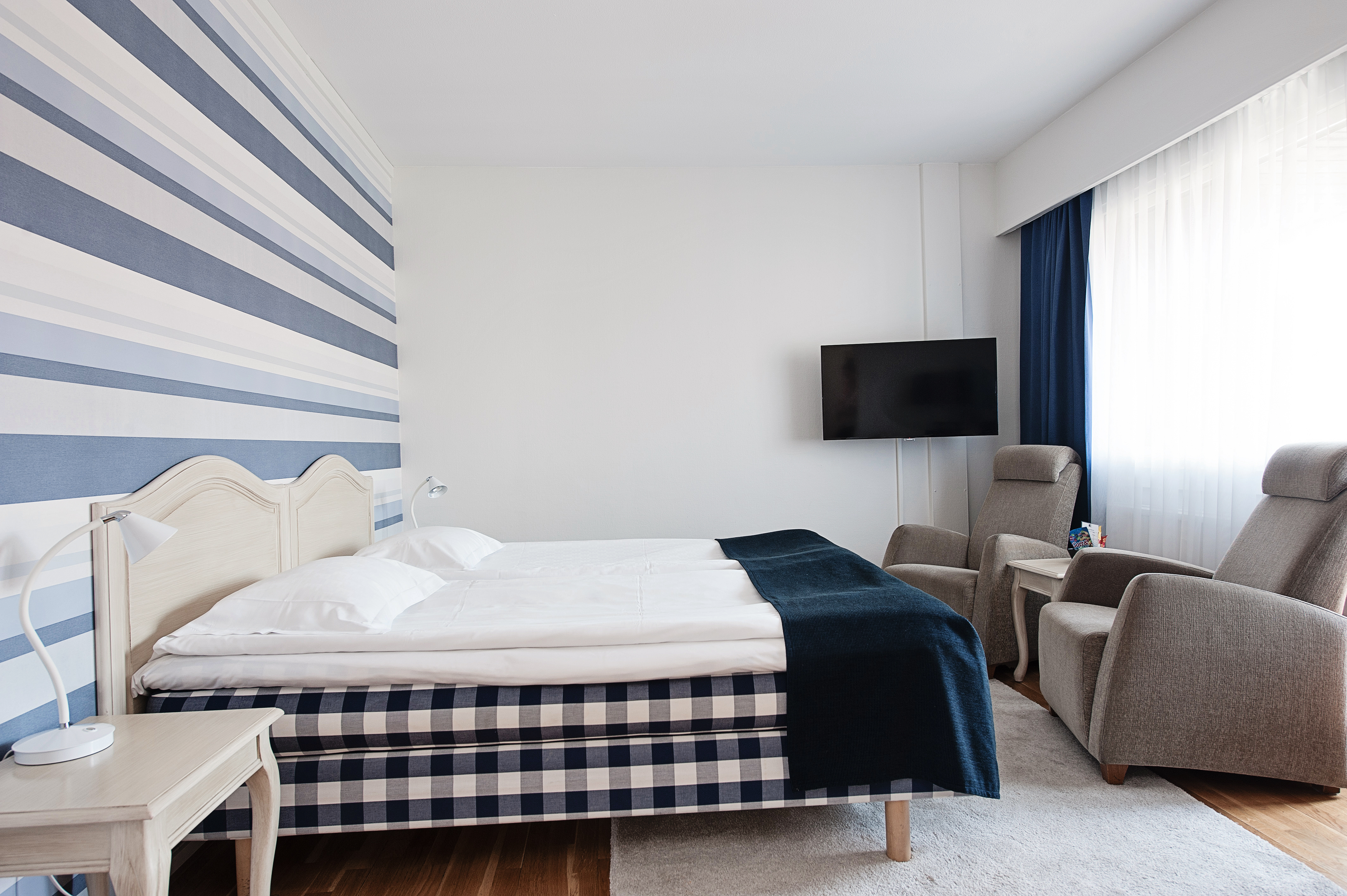 Double Single Superior