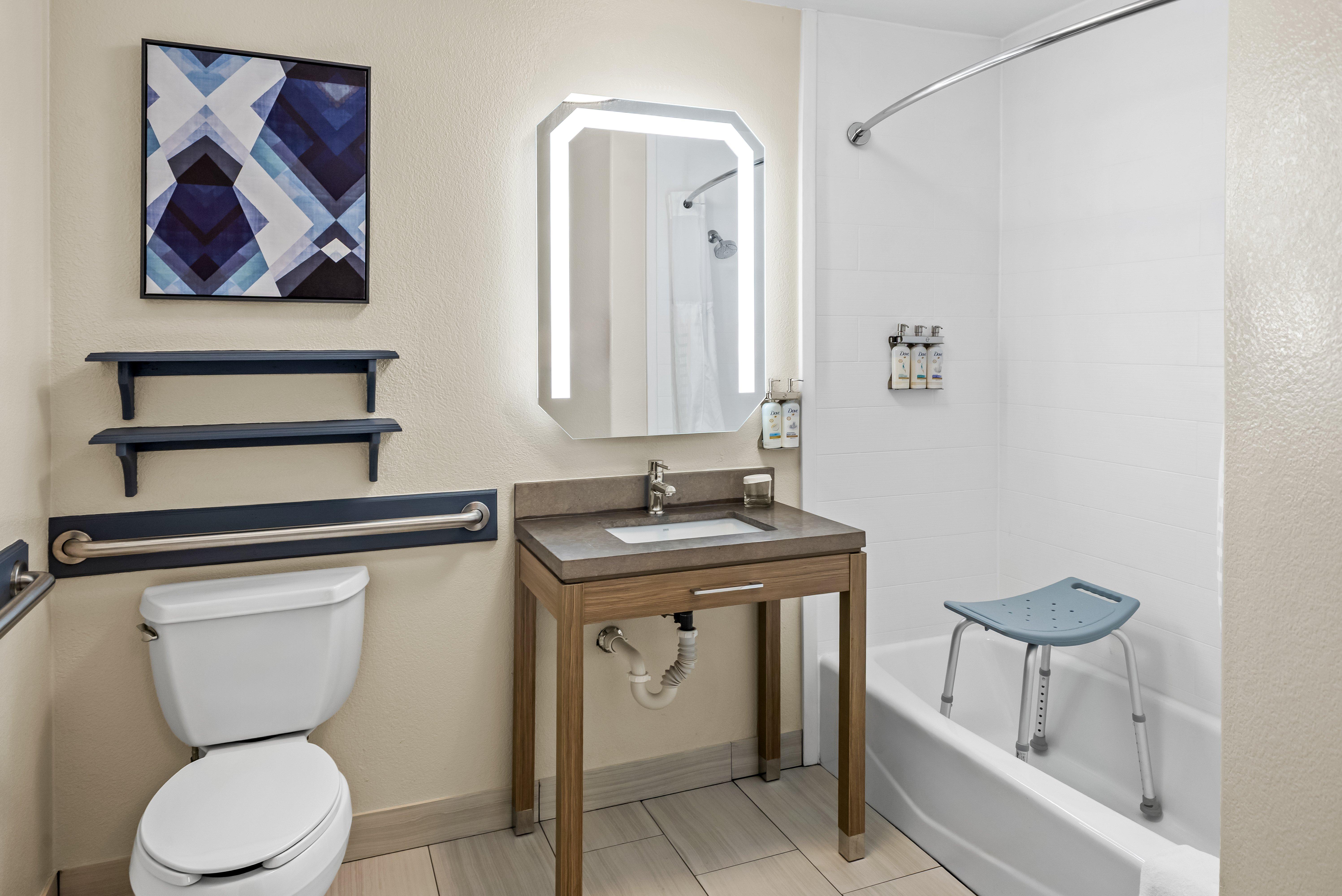 Studio Accessible-queen Size Bed