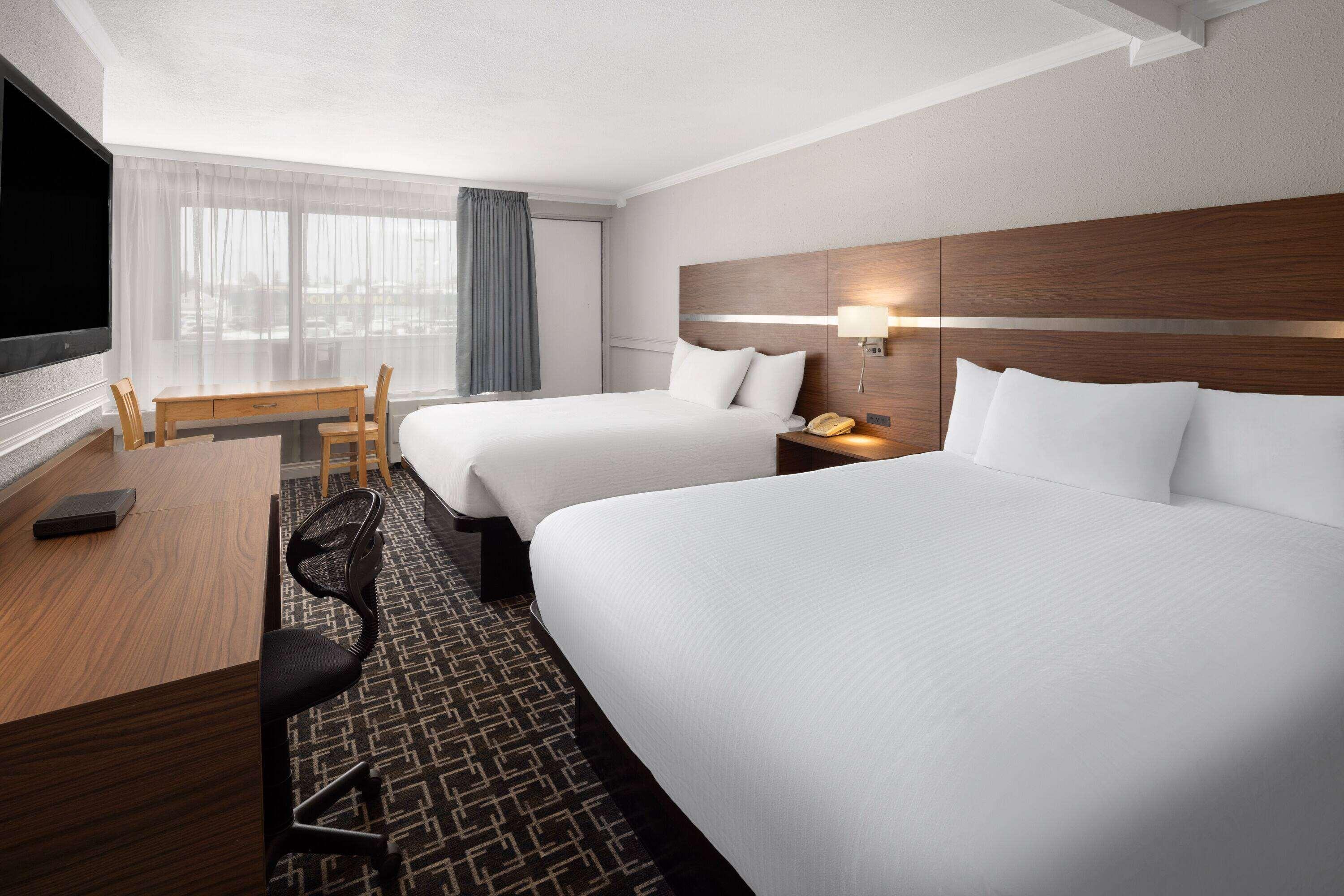 Room Deluxe Two Queen Beds