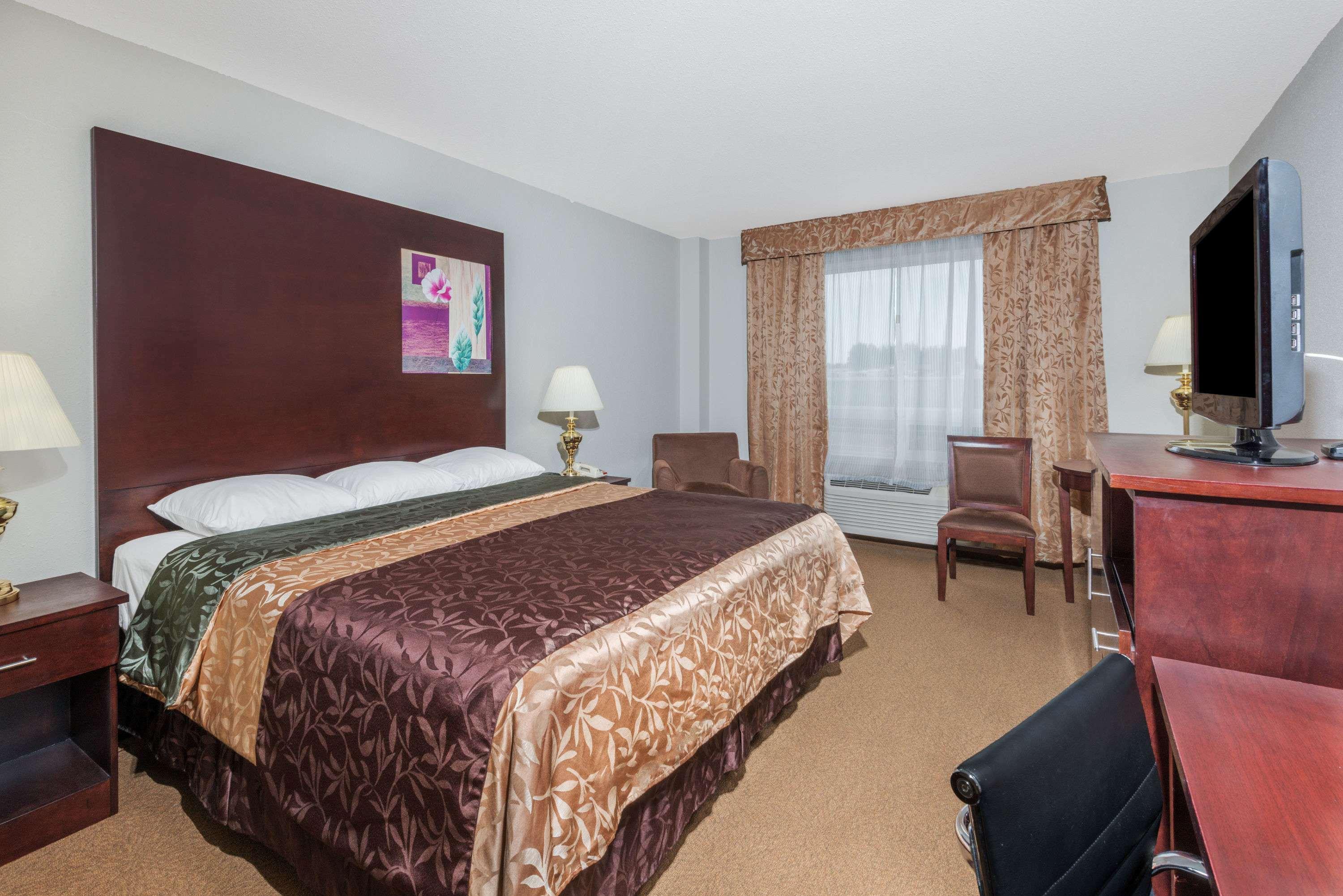 Double King Bed Non Smoking