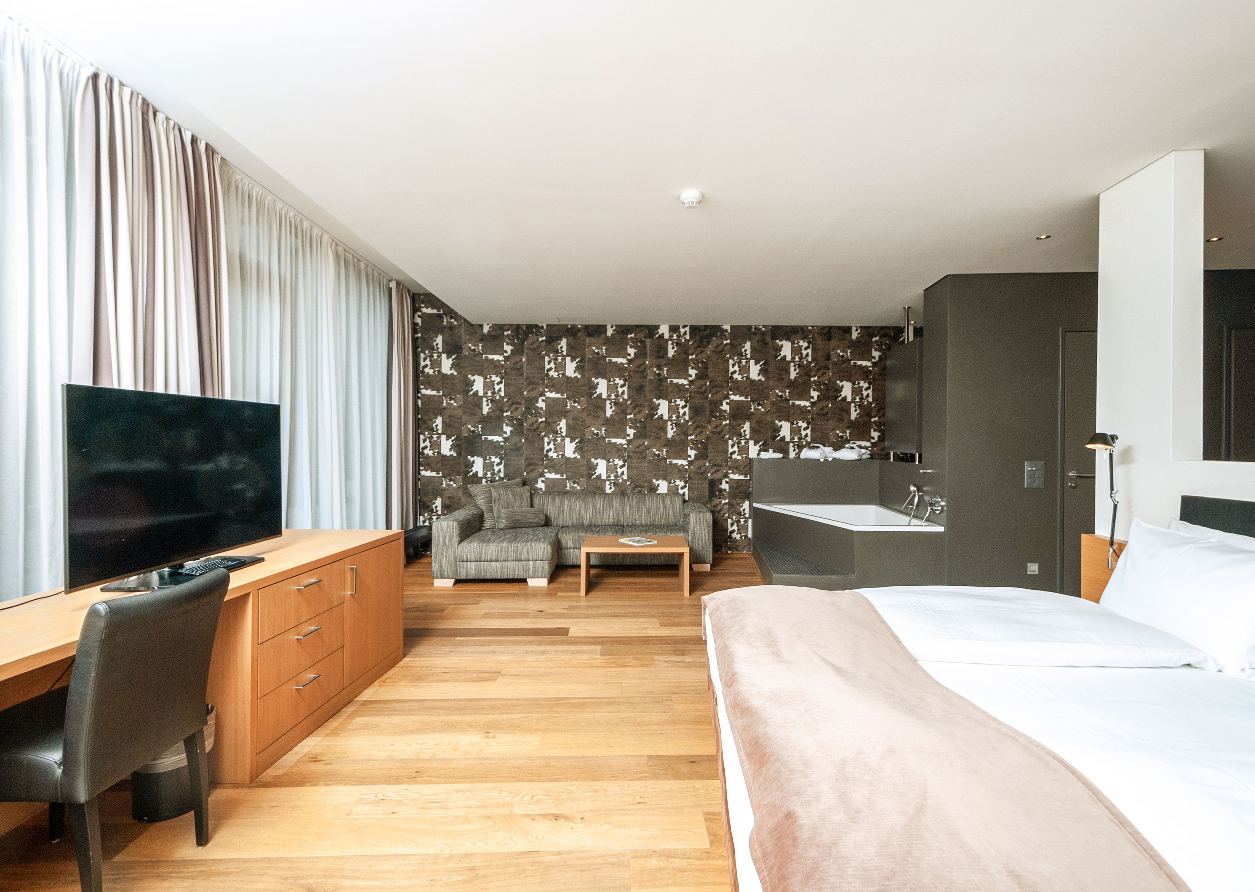 Junior Suite Deluxe Two Beds