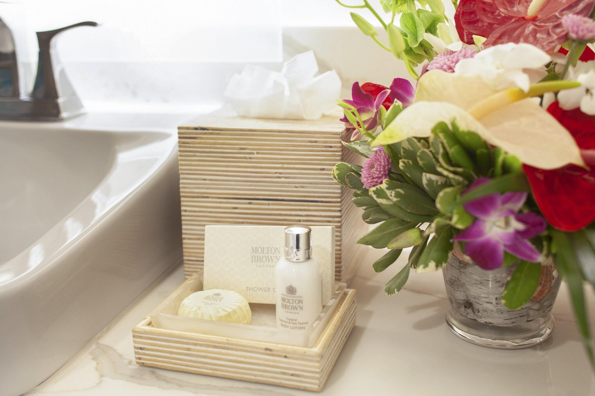 Double Ocean Front King Bed