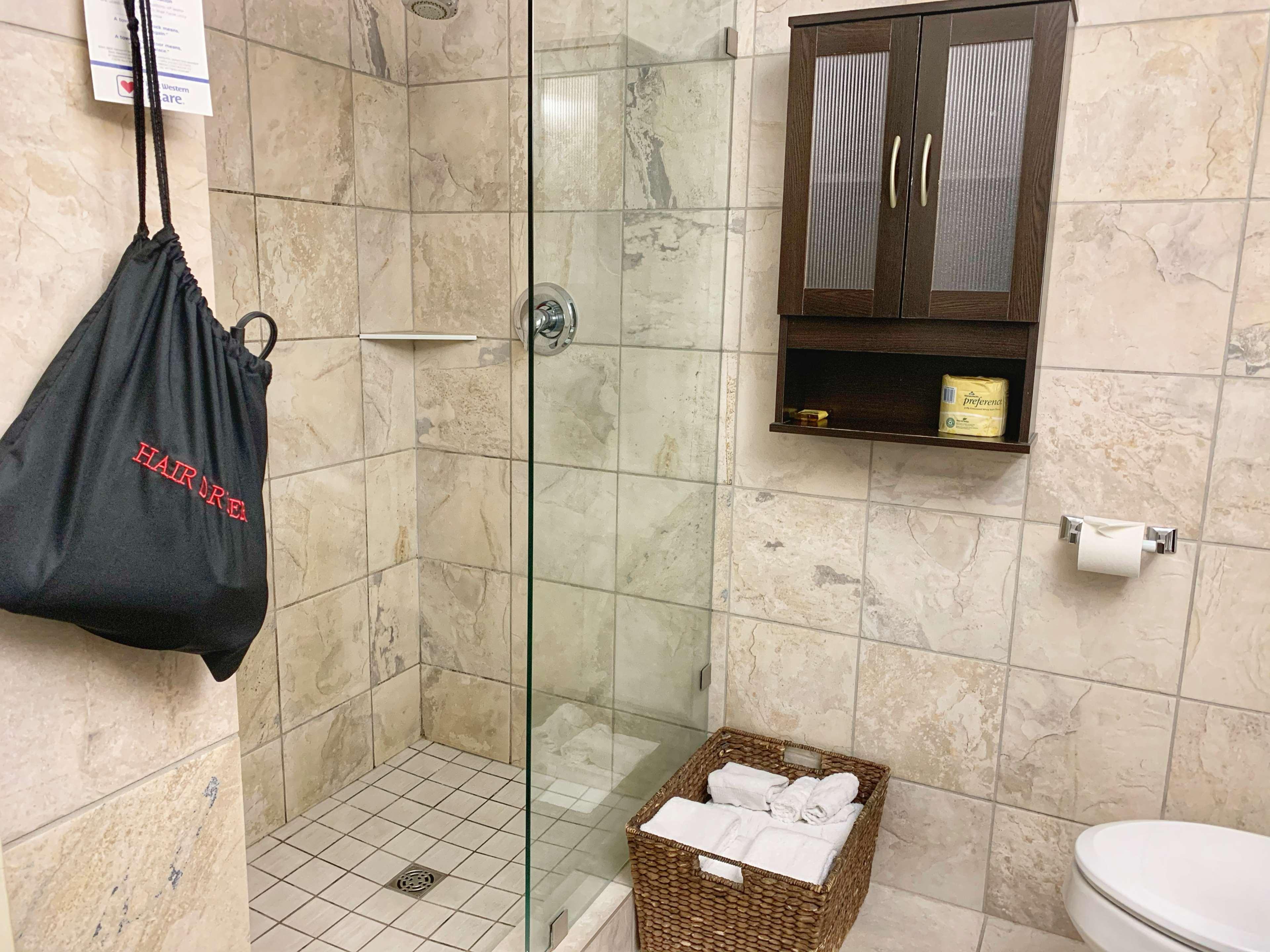 Quadruple Two Queen Beds