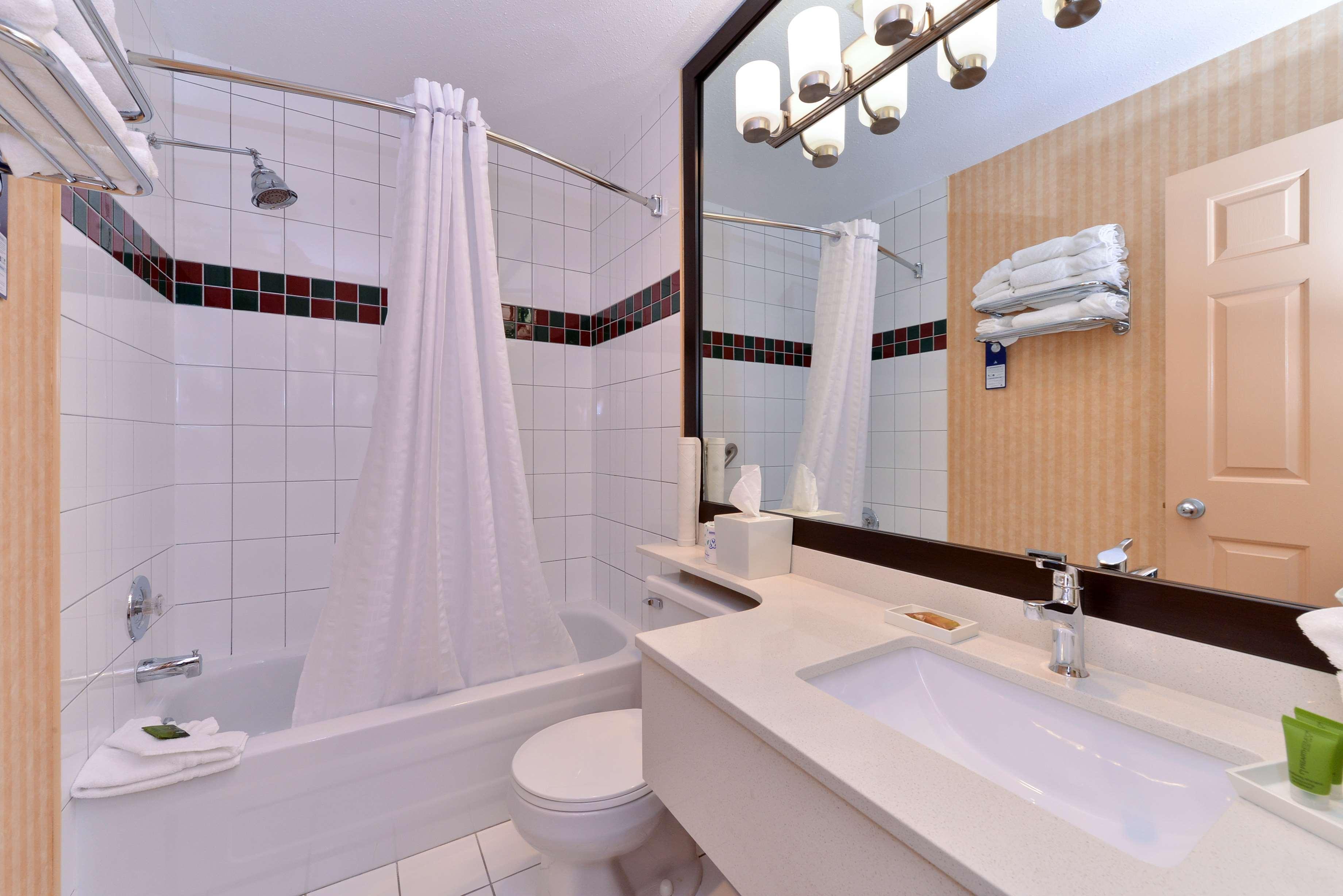 Quadruple Two Queen Beds