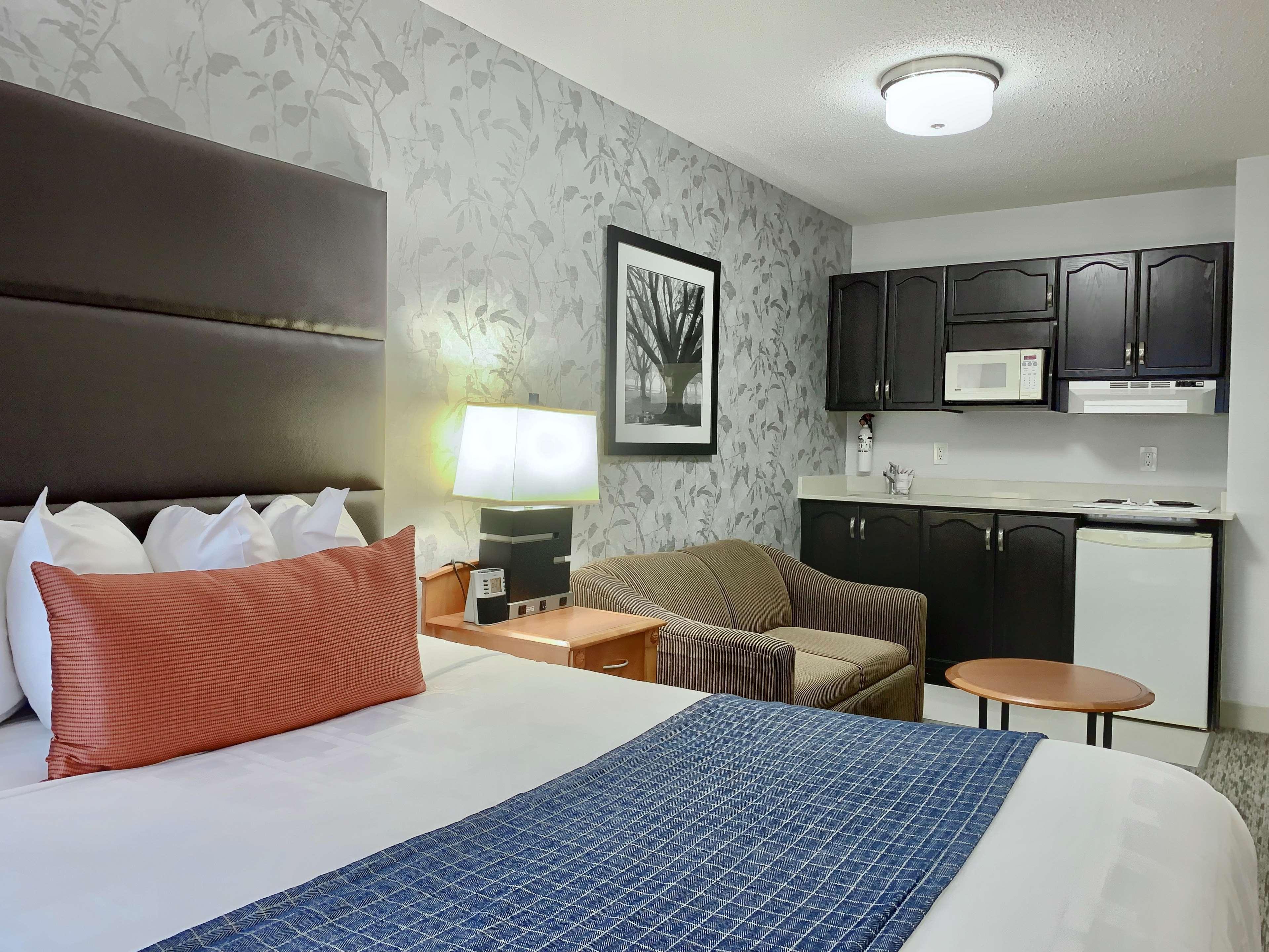 Double Queen Bed Non Smoking