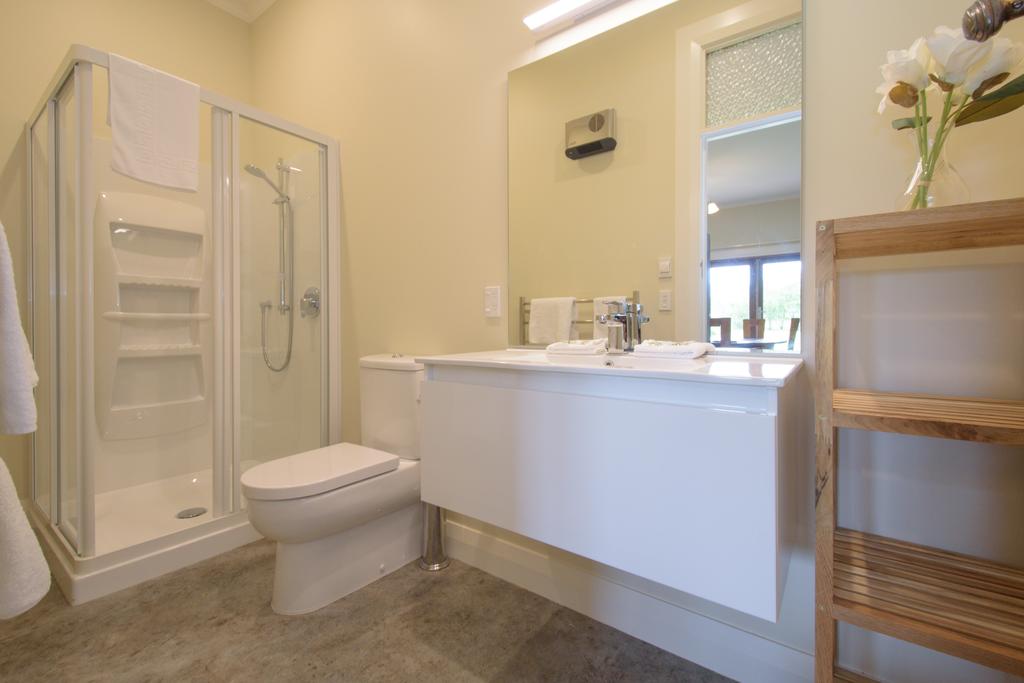 Apartment King Size Bed