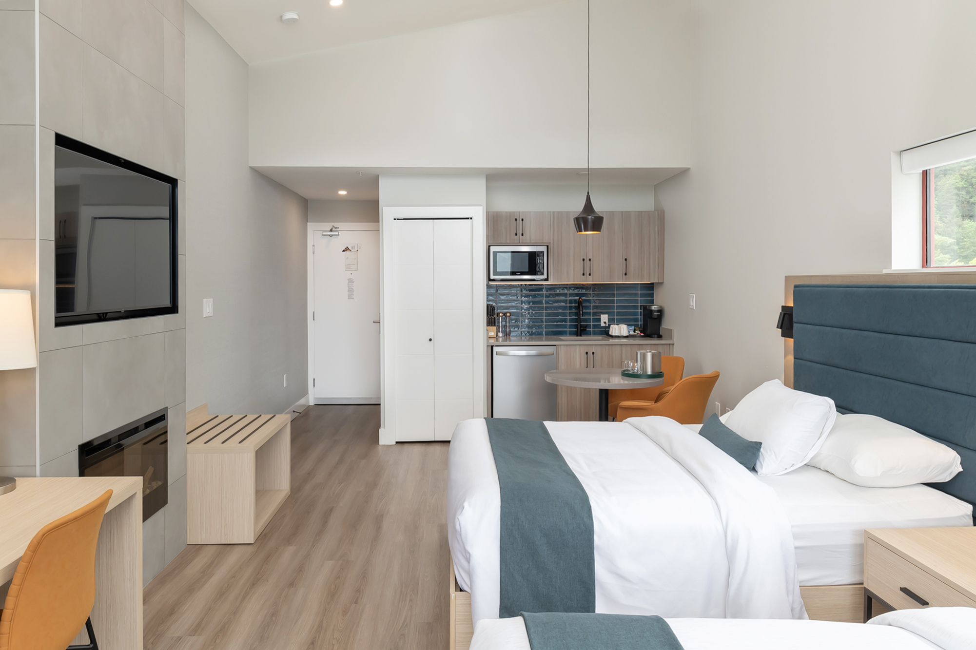 Double Deluxe Mountain View