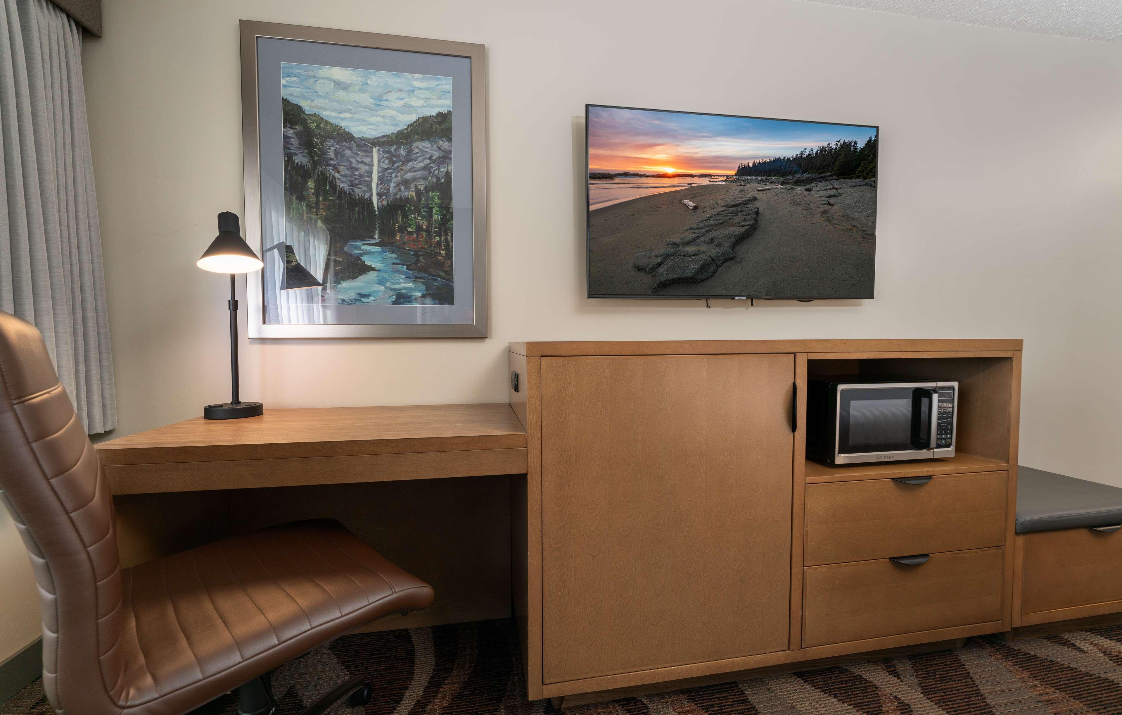 Double Accessible-queen Size Bed