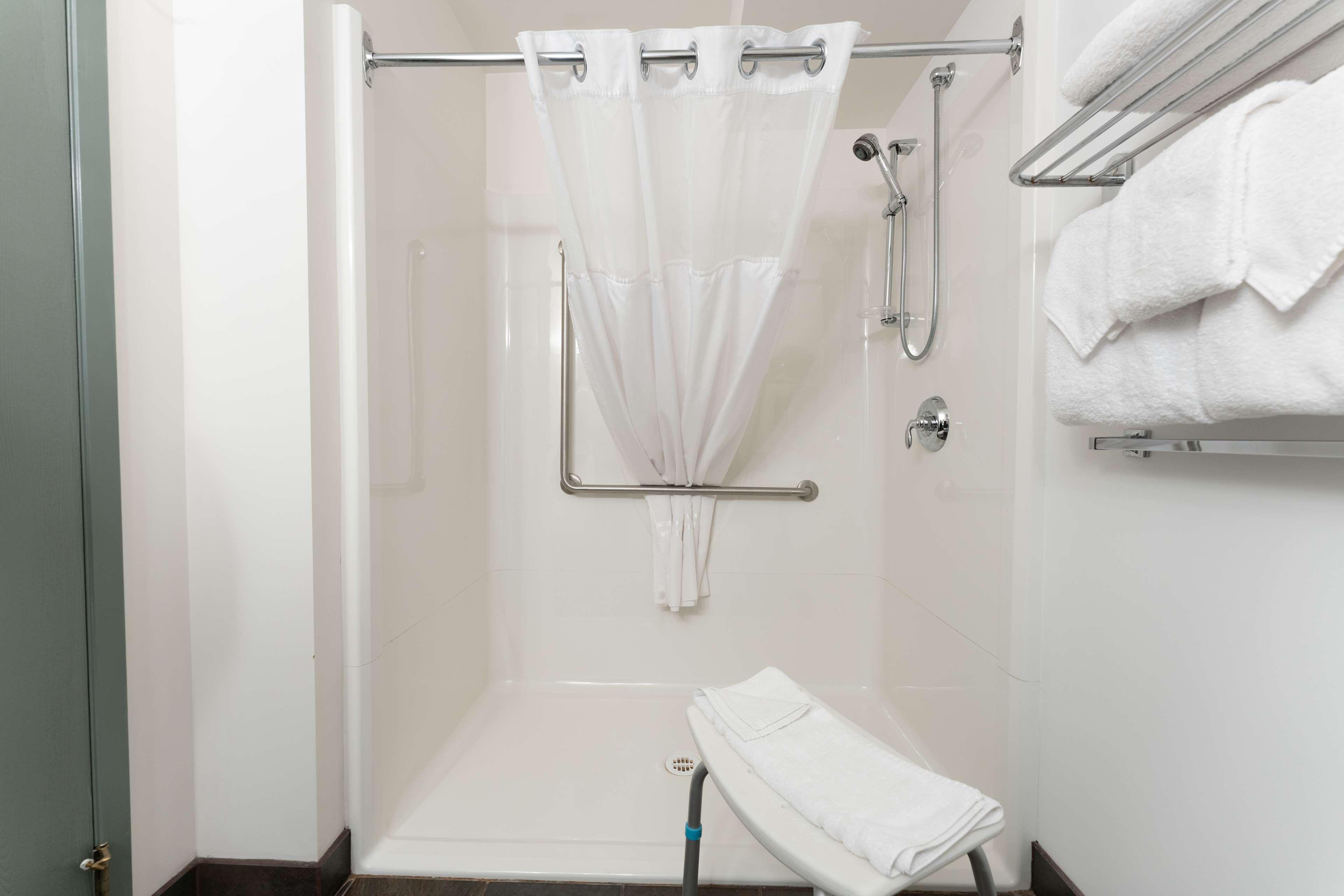 Double Accessible-queen Size Bed