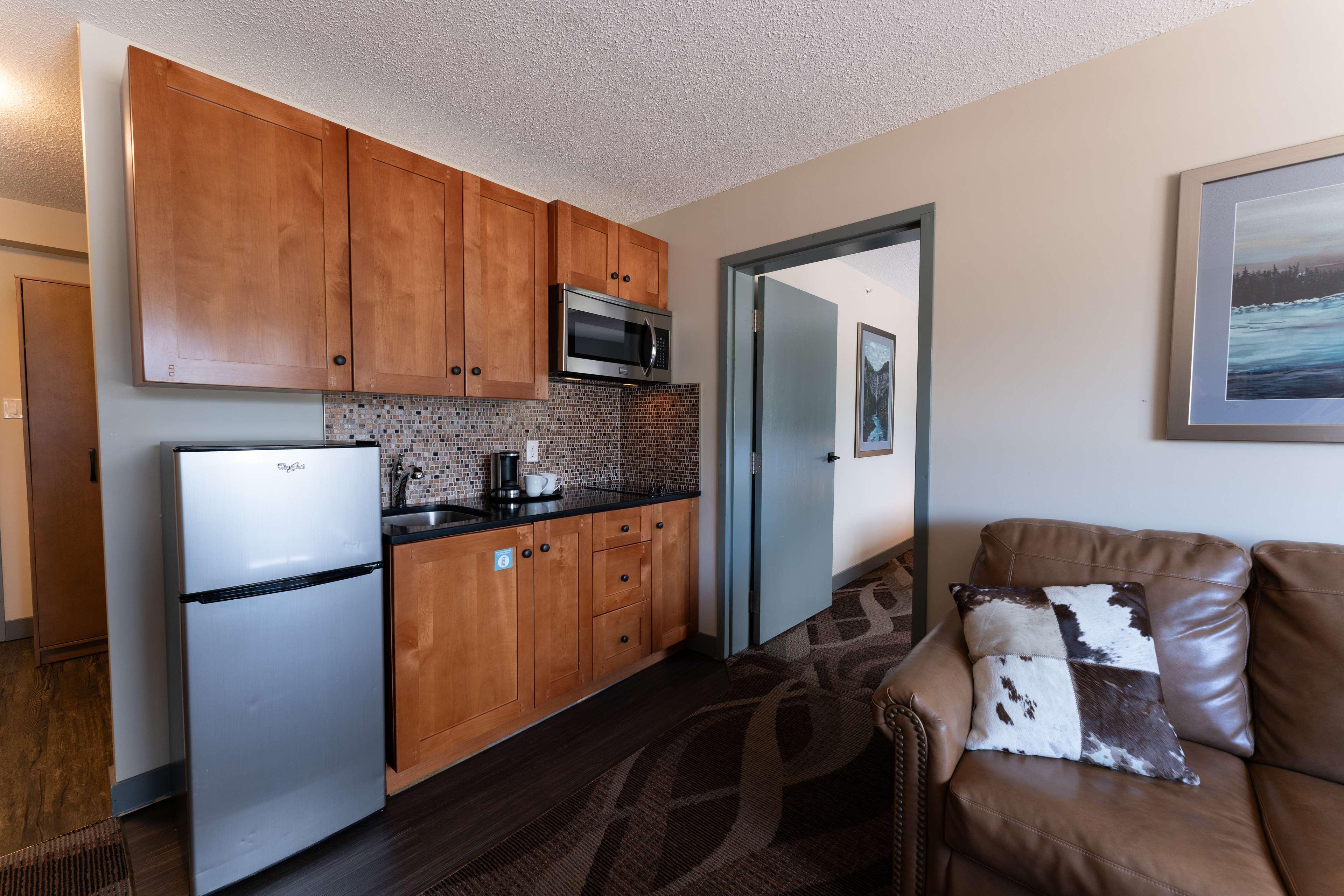 Suite with Kitchenette