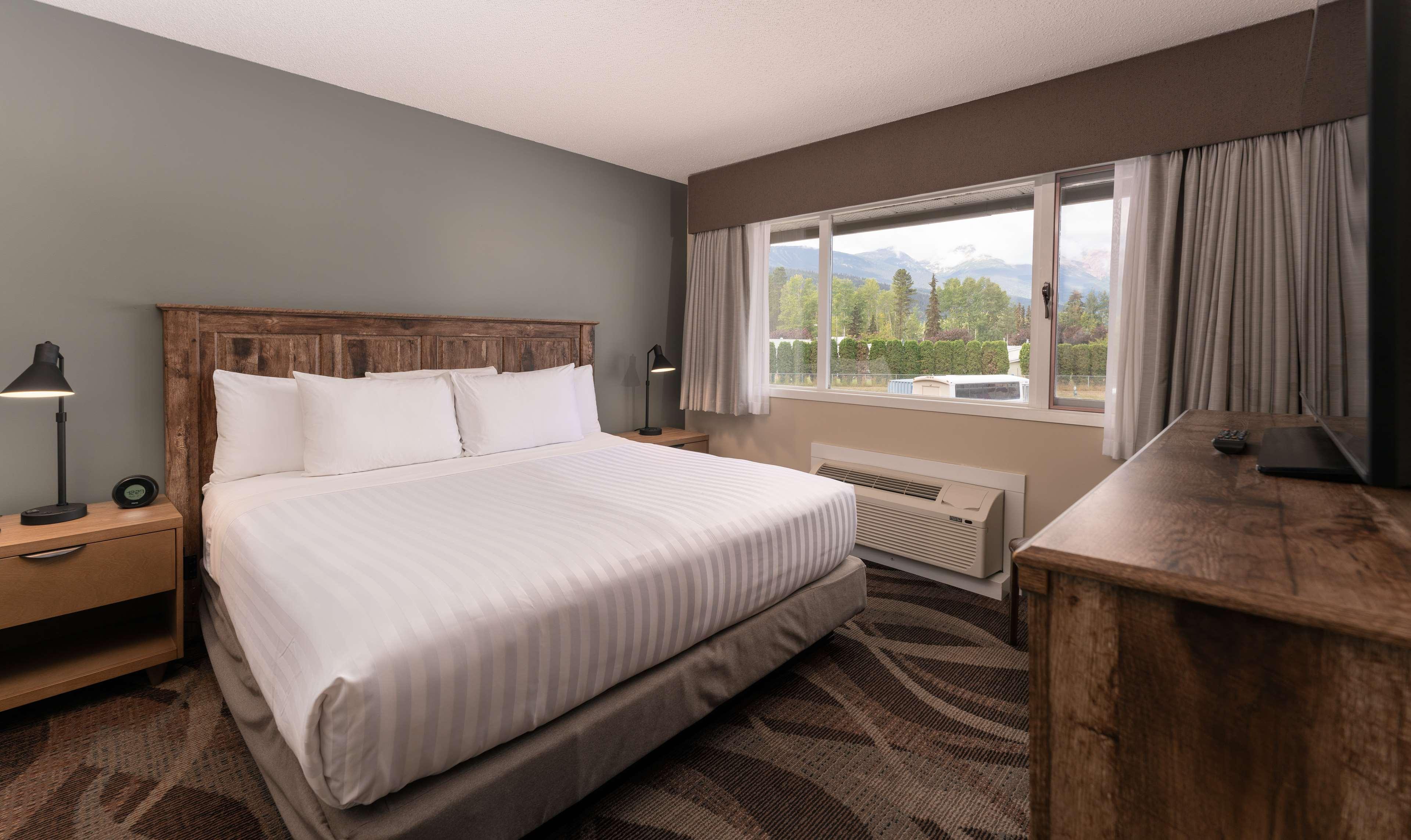 Suite with Kitchenette