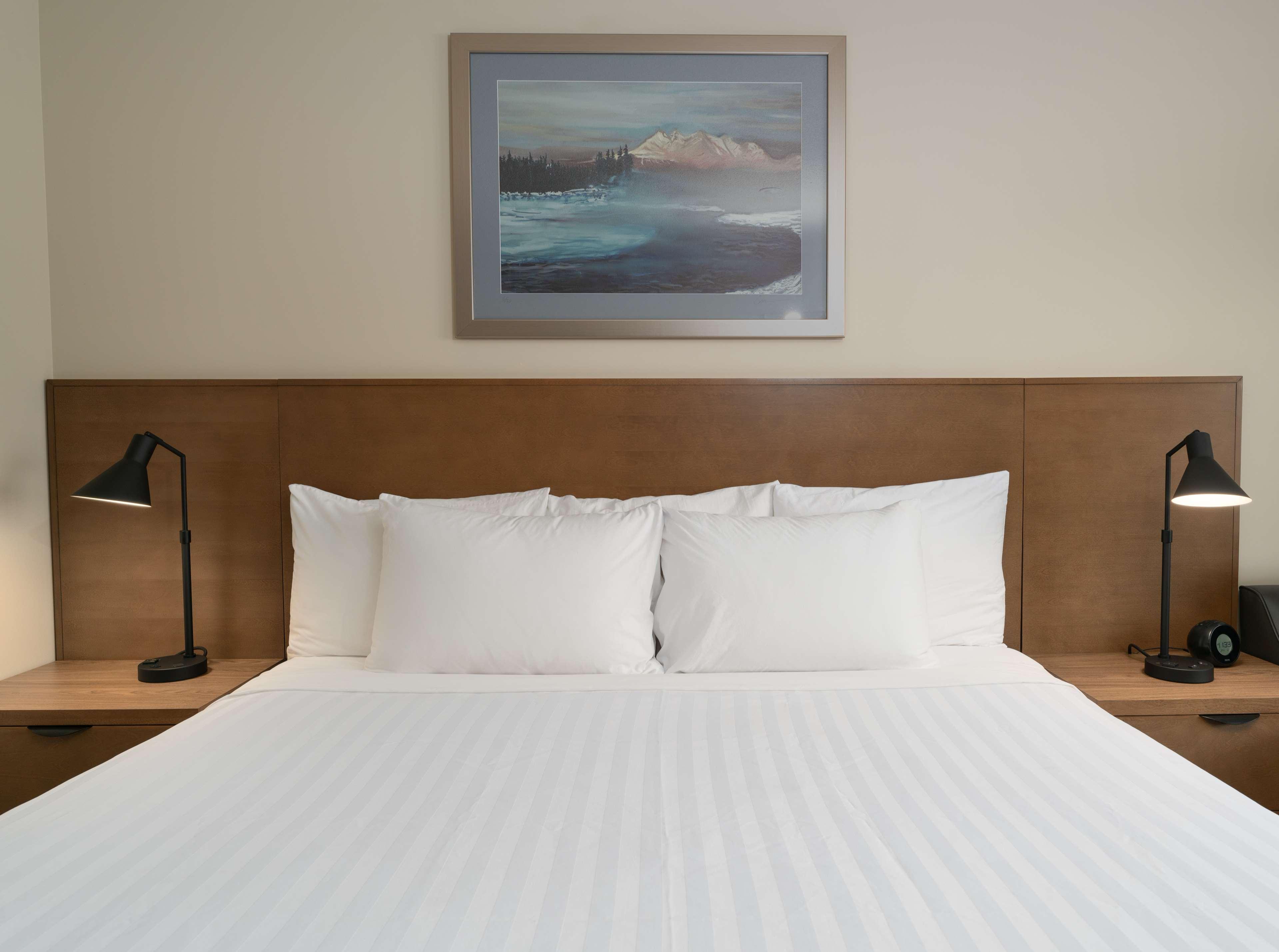 Double Queen Bed Non Smoking