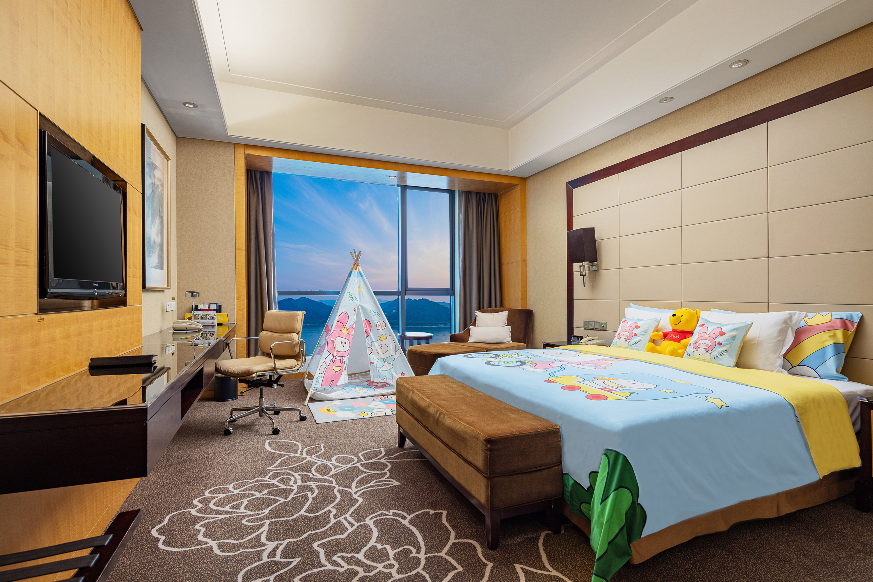 Double King Size Bed