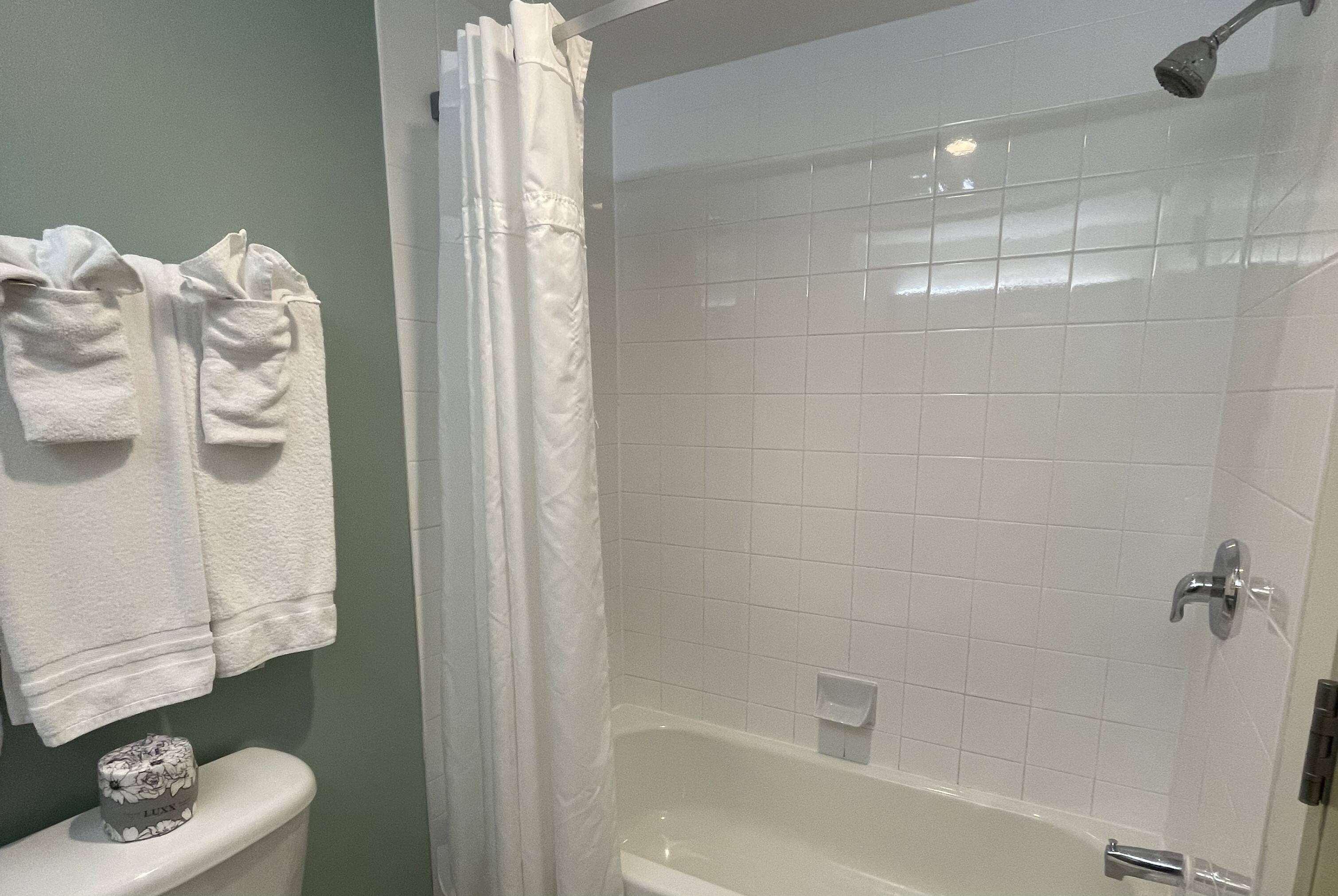 Suite Queen Size Bed