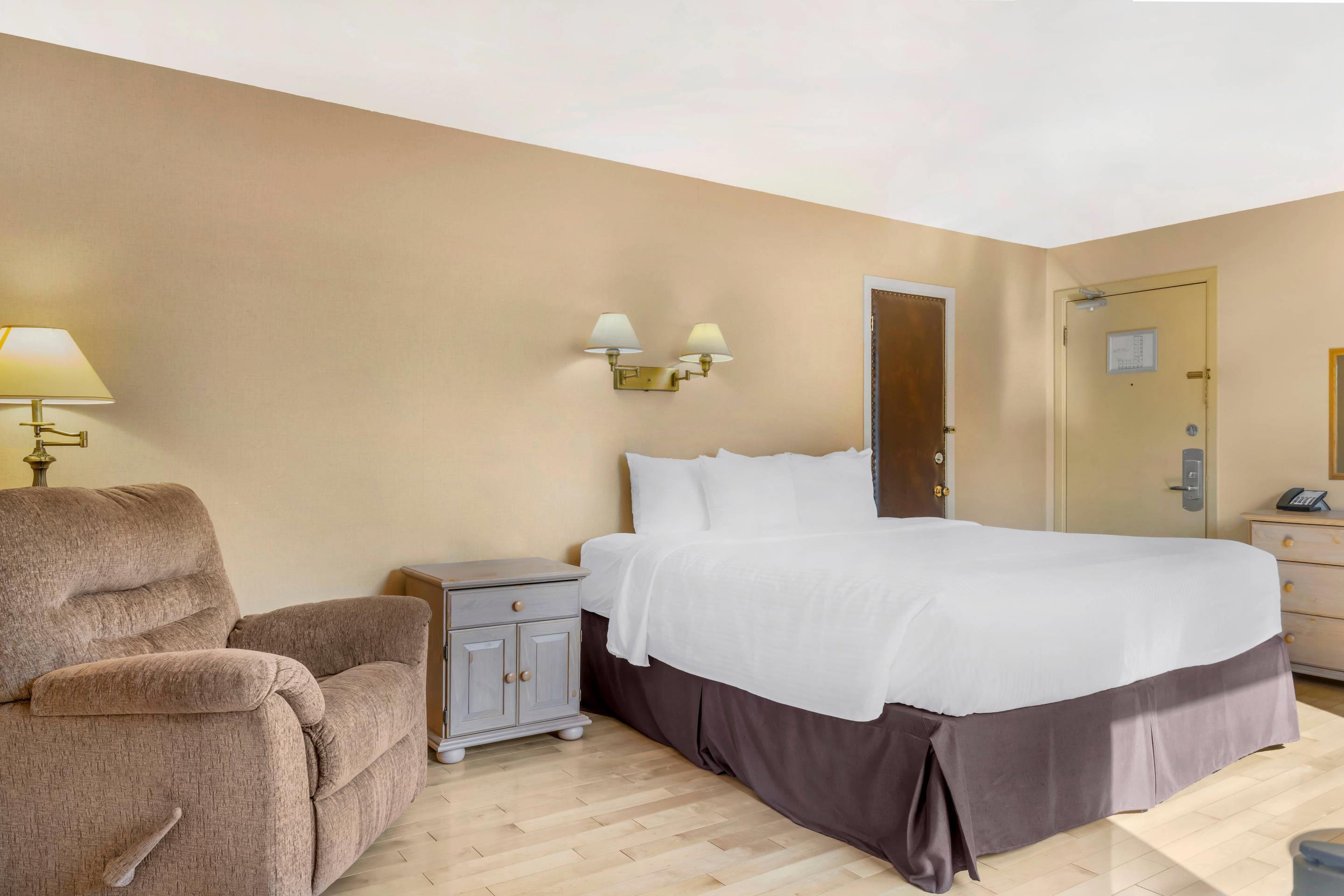 Double King Bed Non Smoking