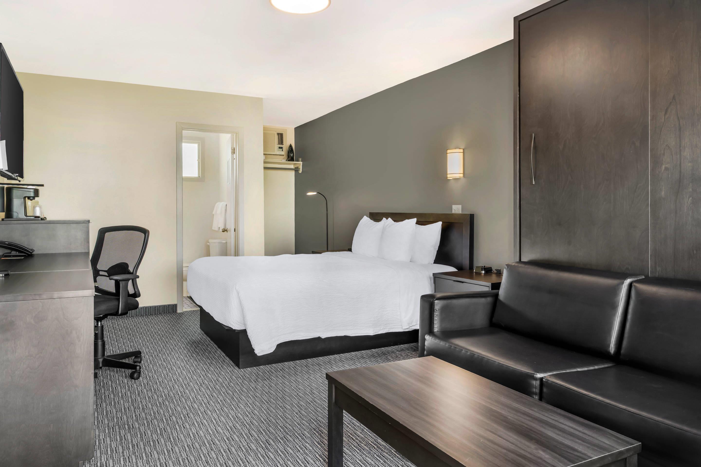 Double Queen Size Bed