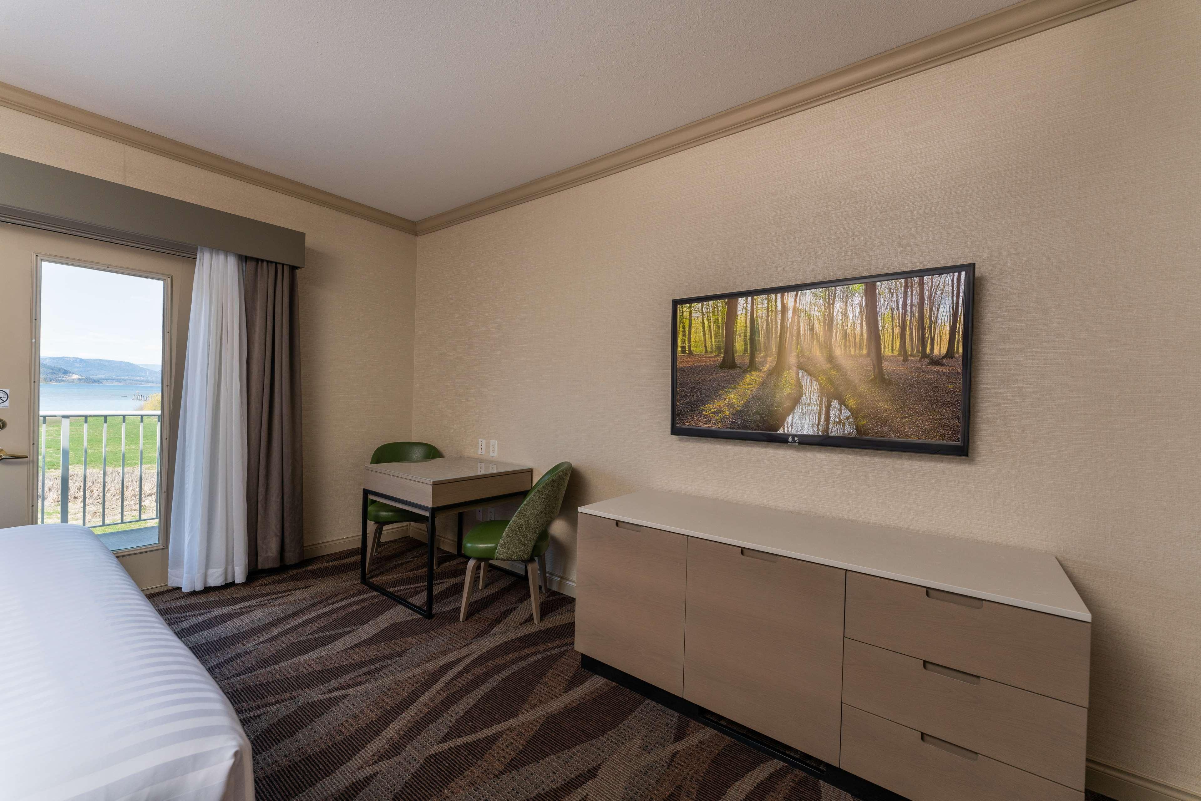 Studio with Kitchenette with Views