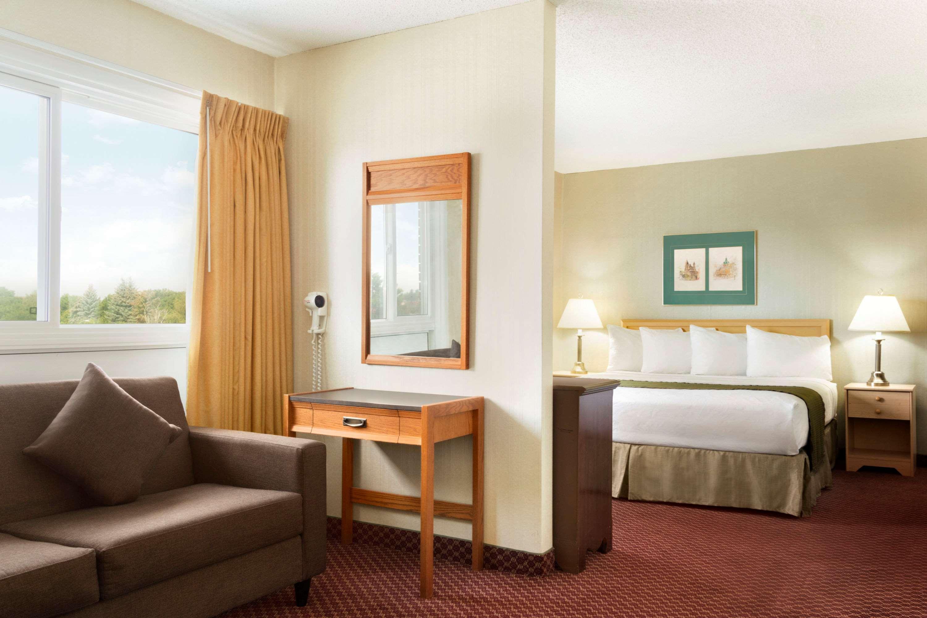 Double King Bed Non Smoking