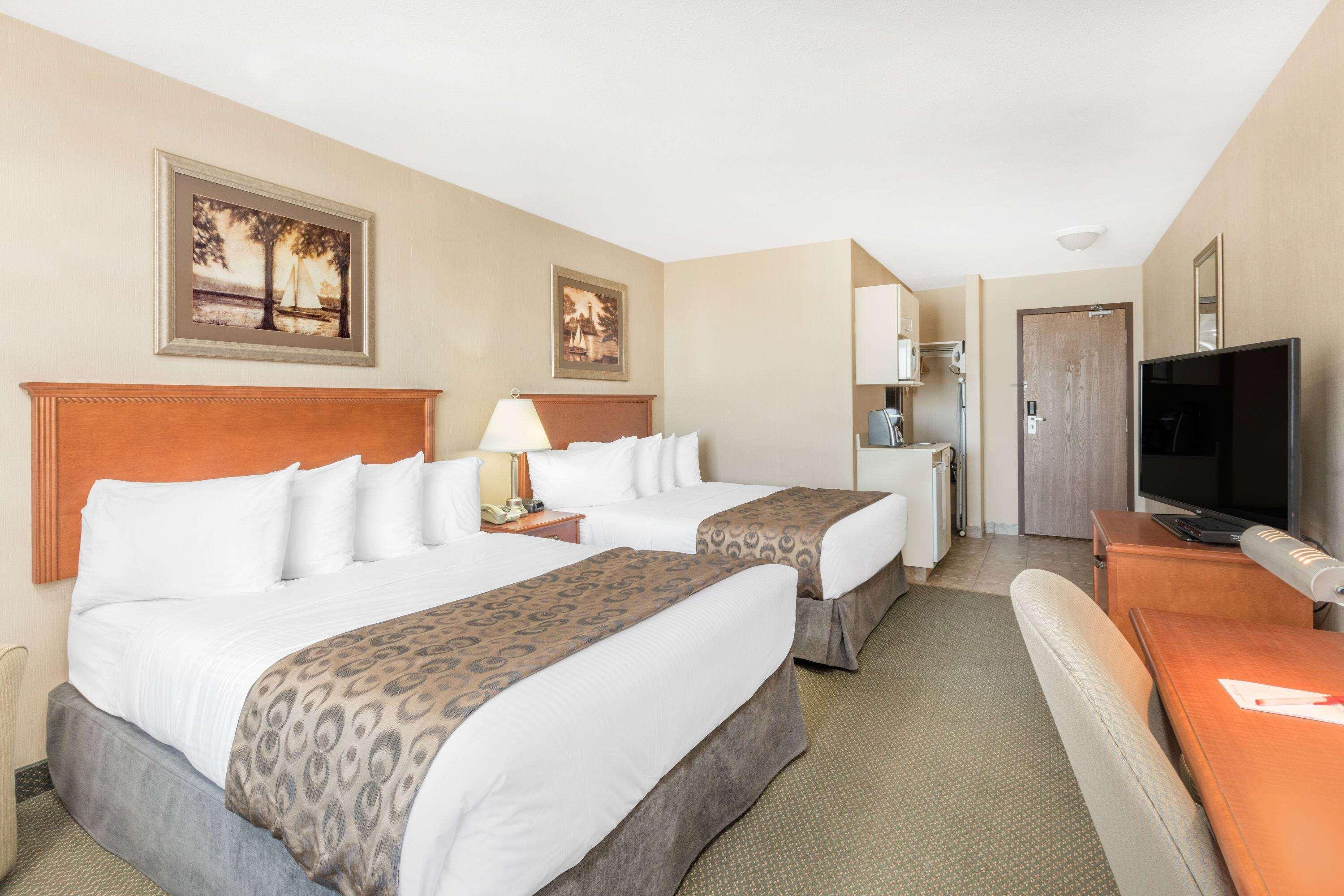 Double Two Queen Beds Non Smoking