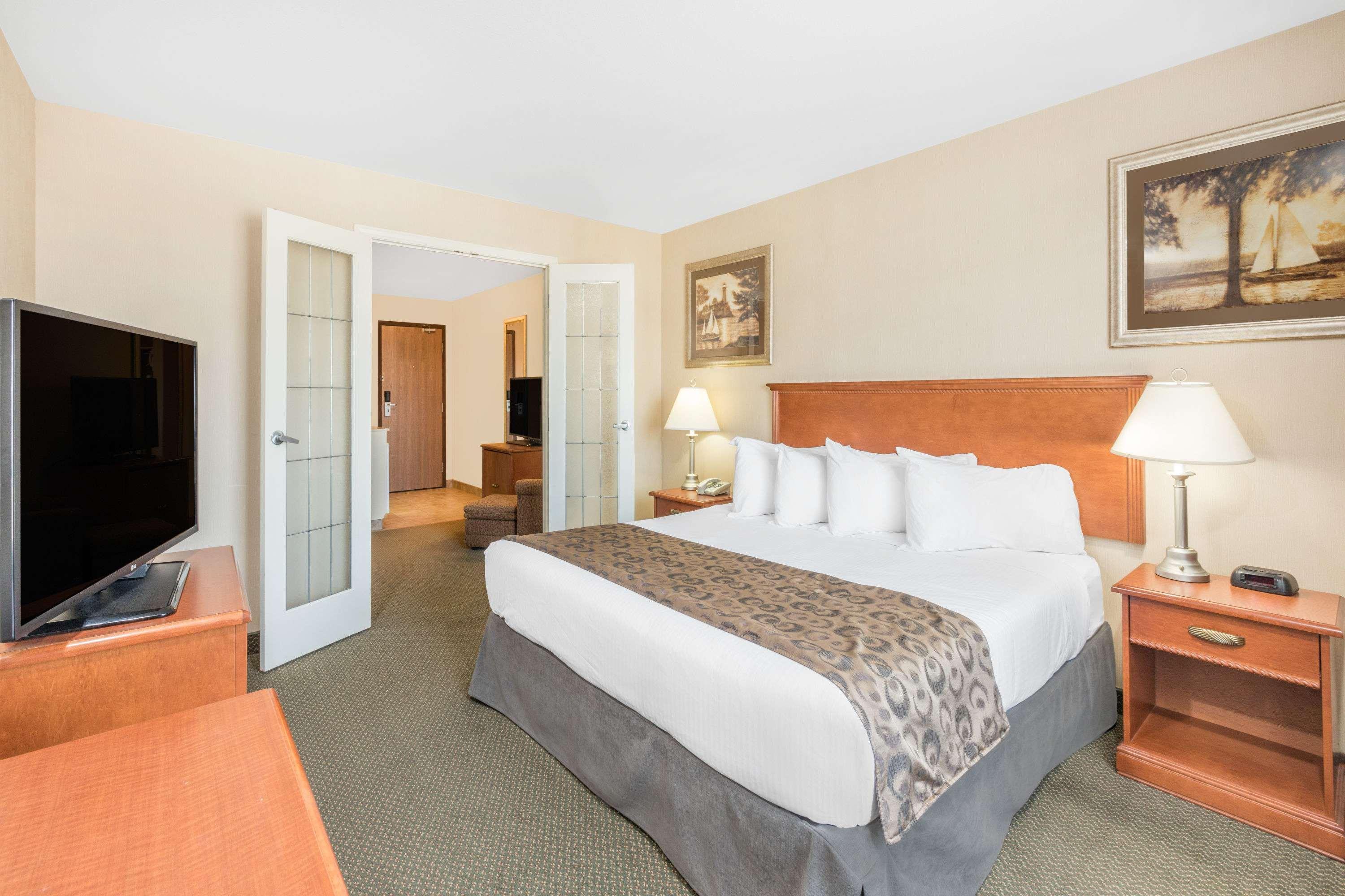 Double King Bed Non Smoking