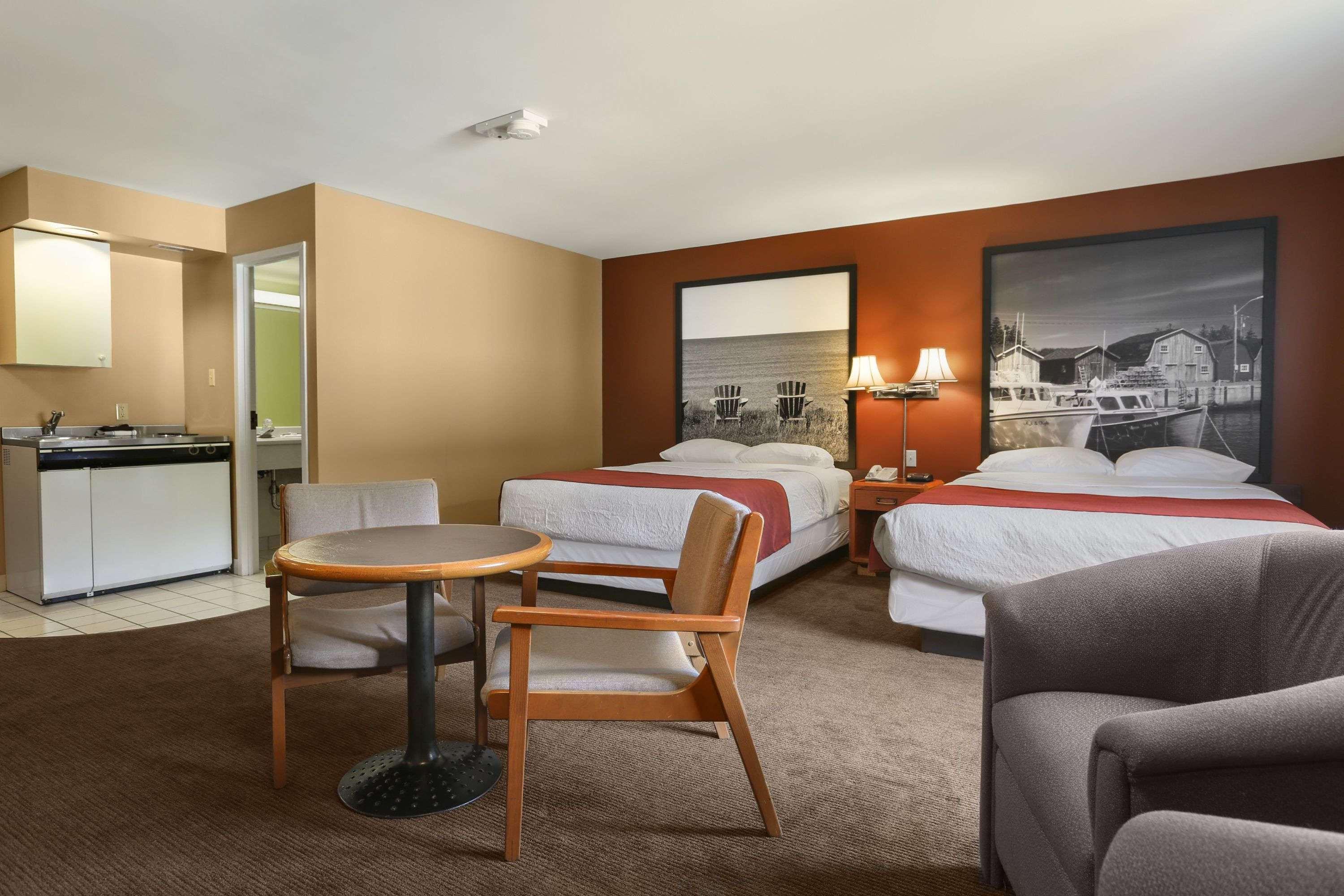 Suite Two Double Beds