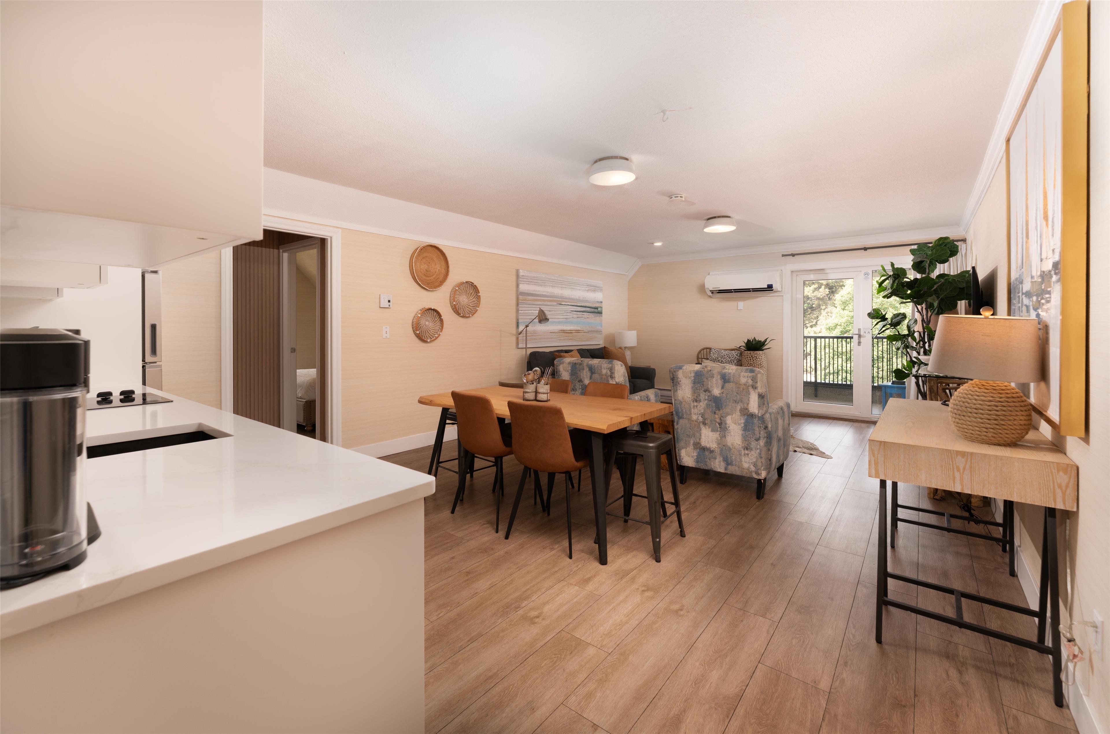 Suite Two Queen Beds Non Smoking