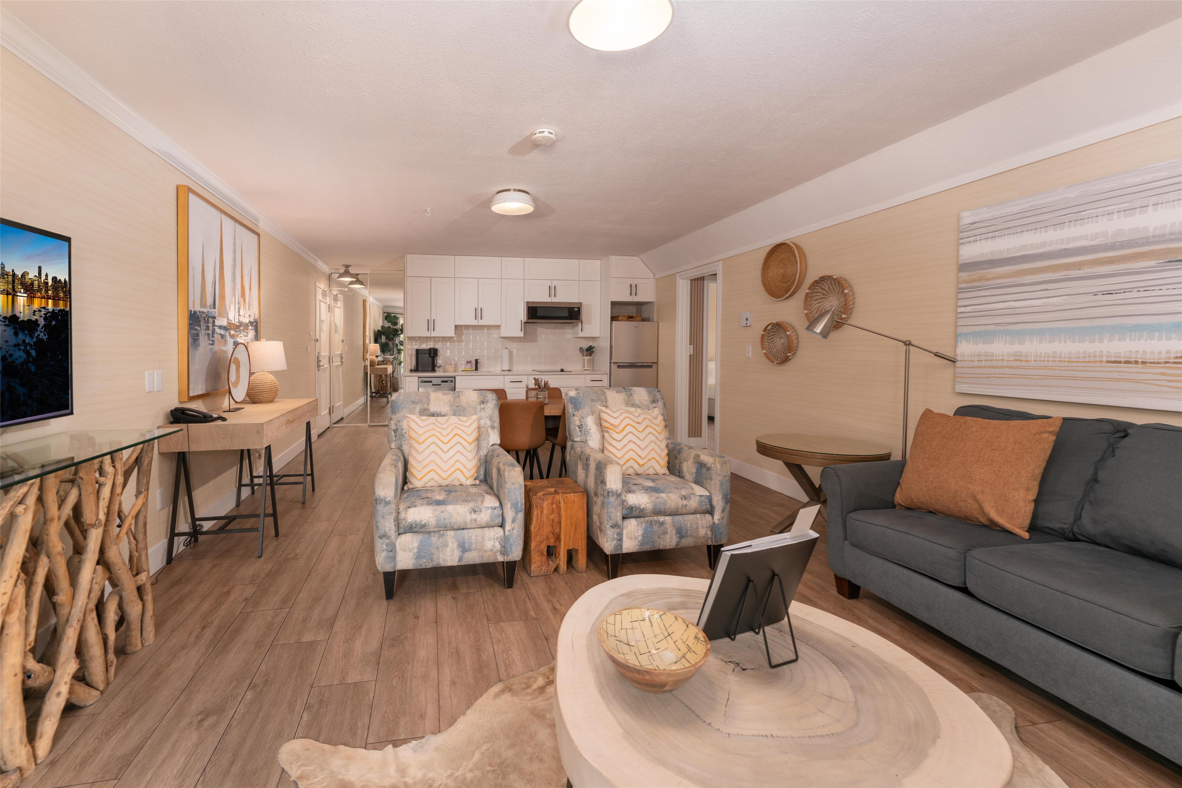 Suite Two Queen Beds Non Smoking