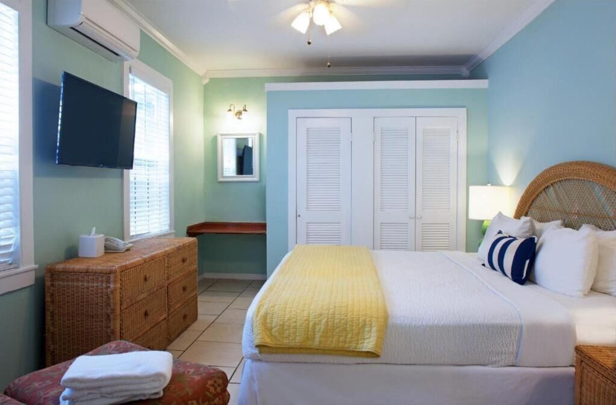 Double Queen Size Bed