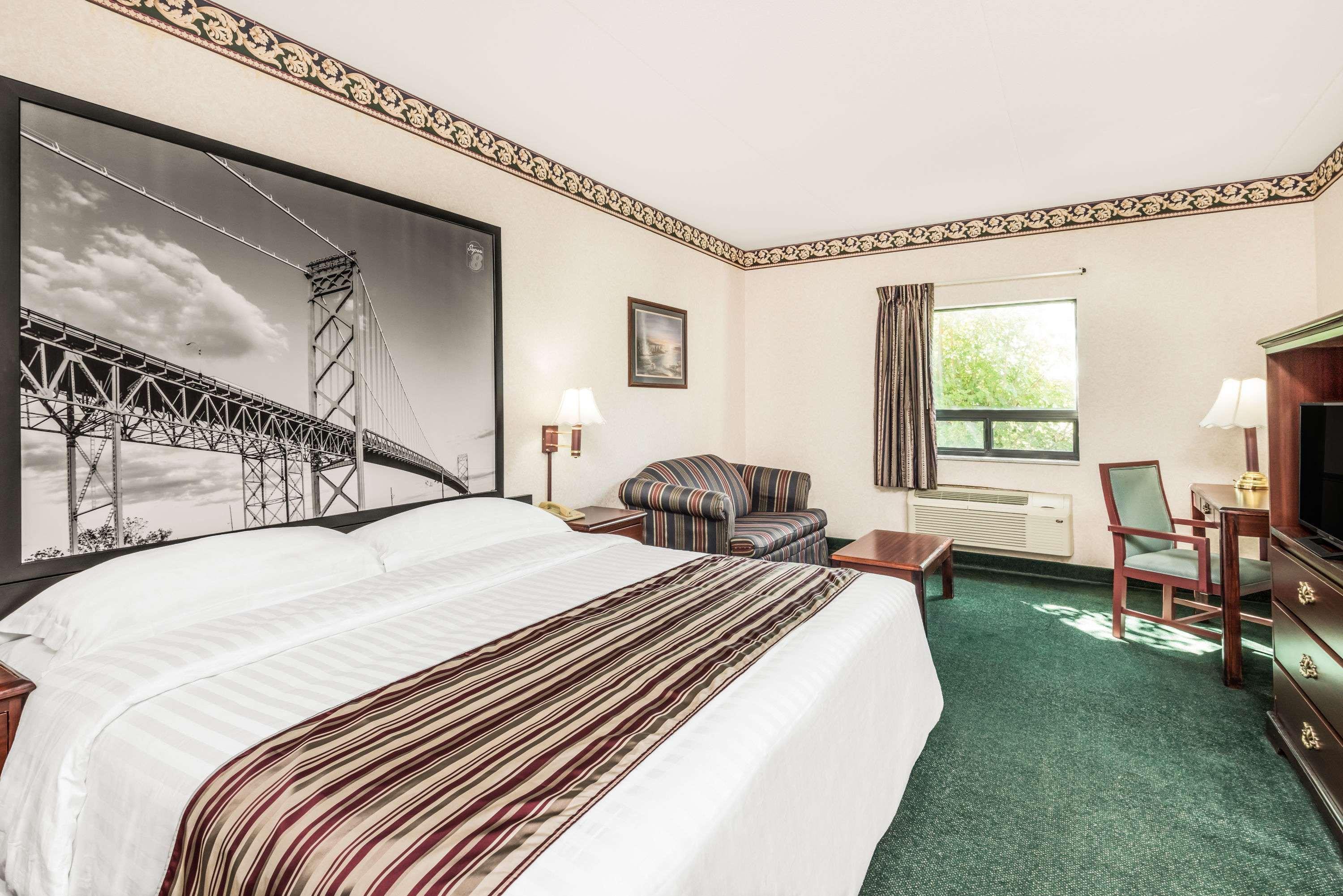 Double King Bed Non Smoking