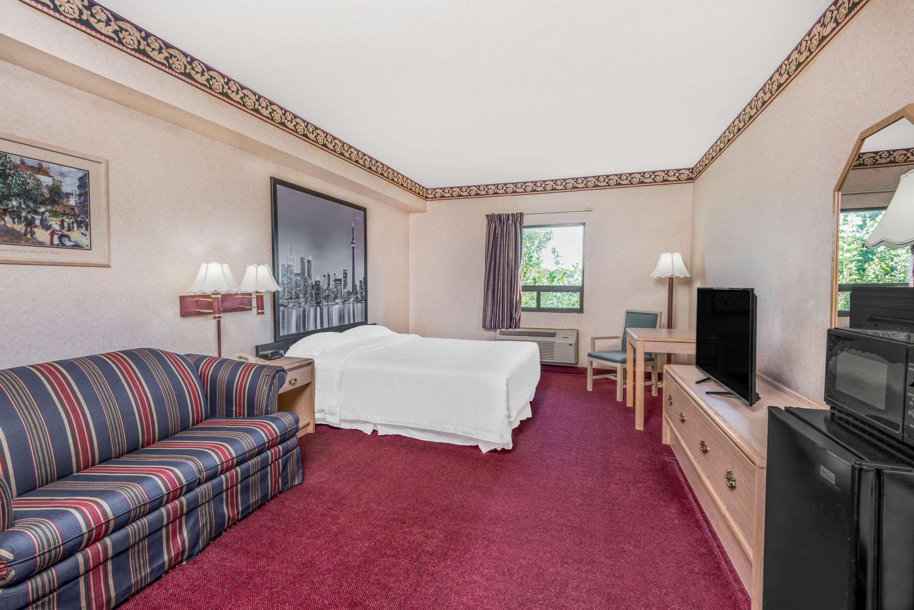 Double Queen Size Bed