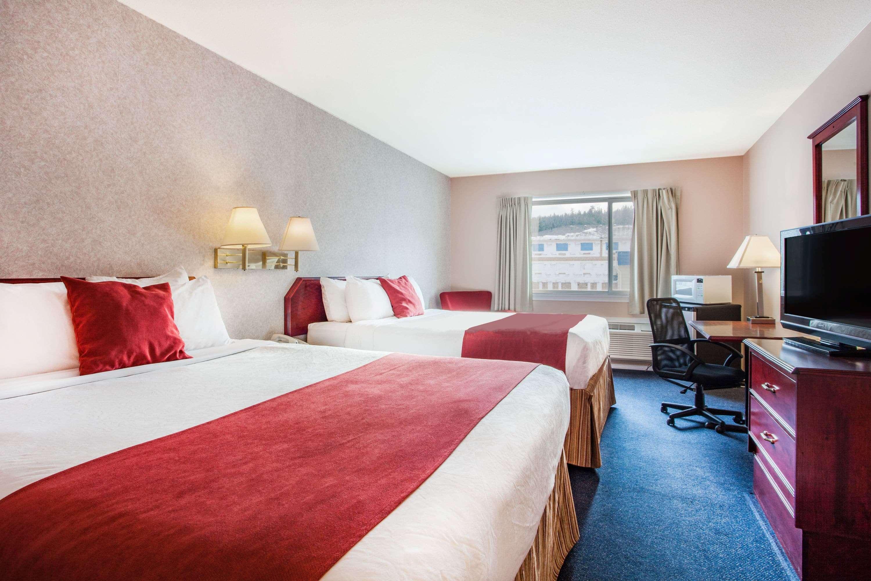 Double Two Queen Beds Non Smoking