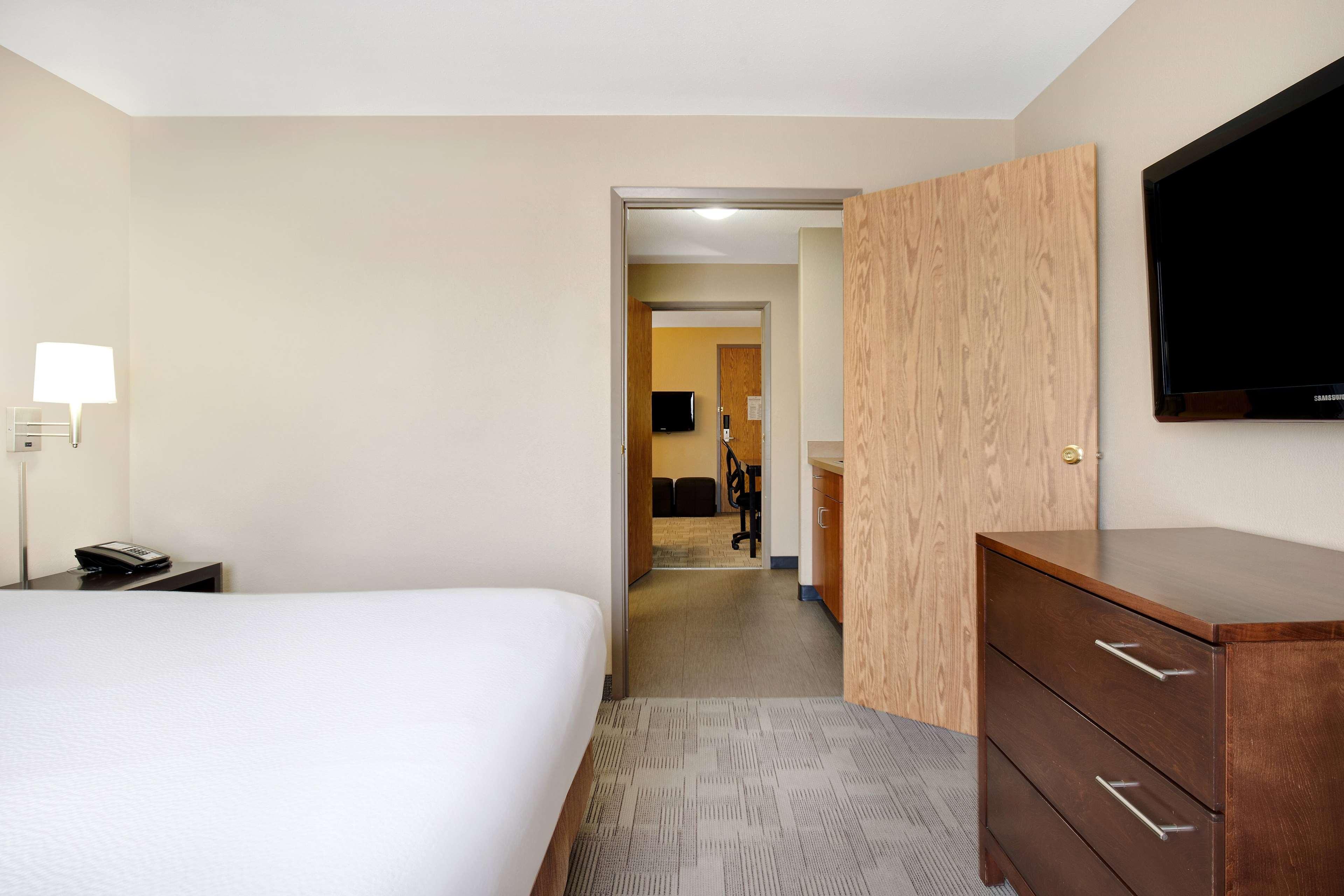 Triple King Bed Non Smoking